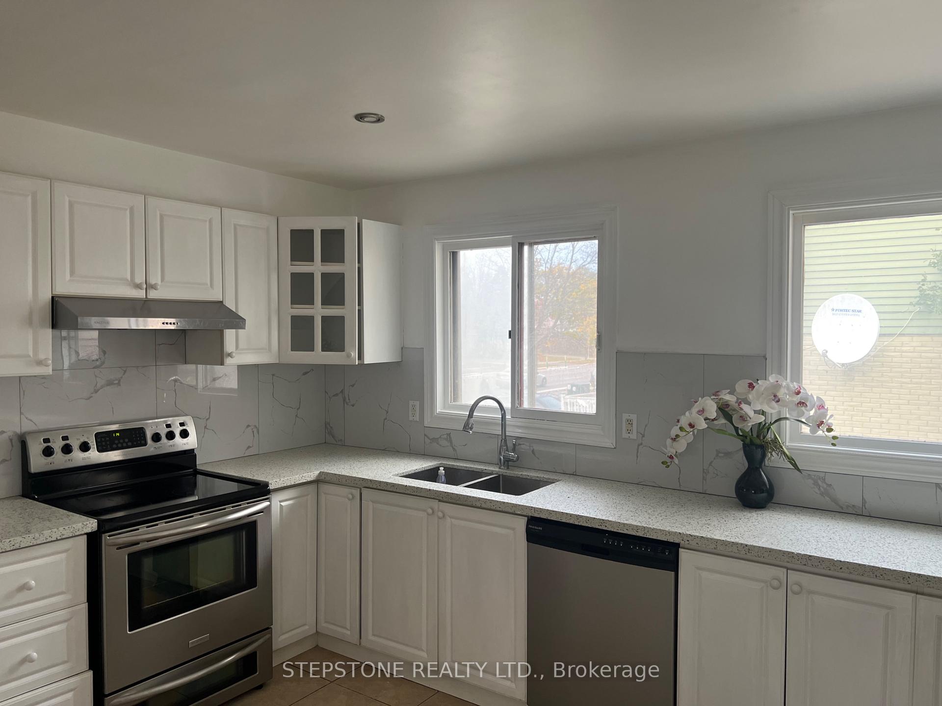 Photo 4 of 343 Vodden Street E, Brampton, Madoc — HOMEH