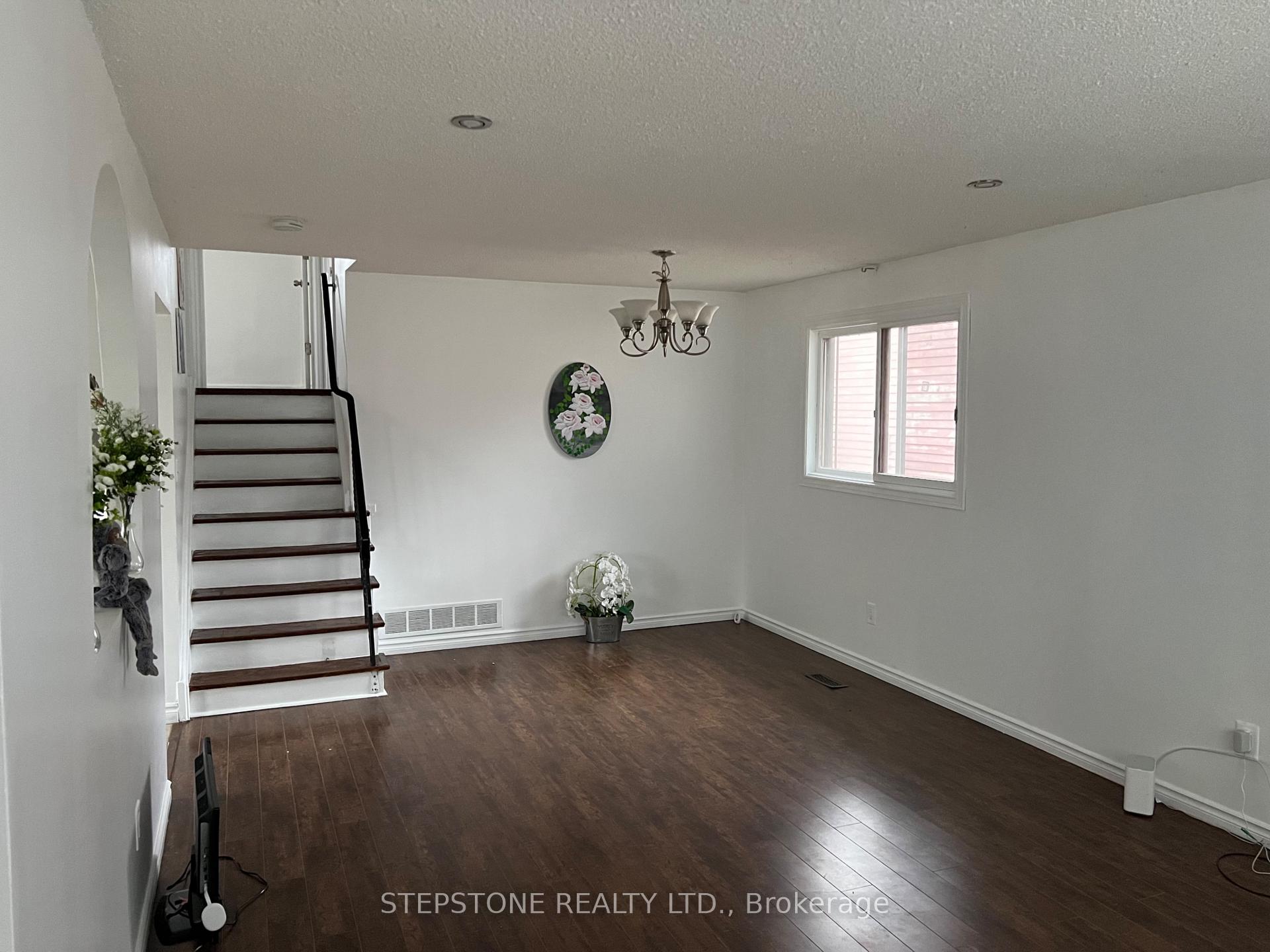 Photo 6 of 343 Vodden Street E, Brampton, Madoc — HOMEH