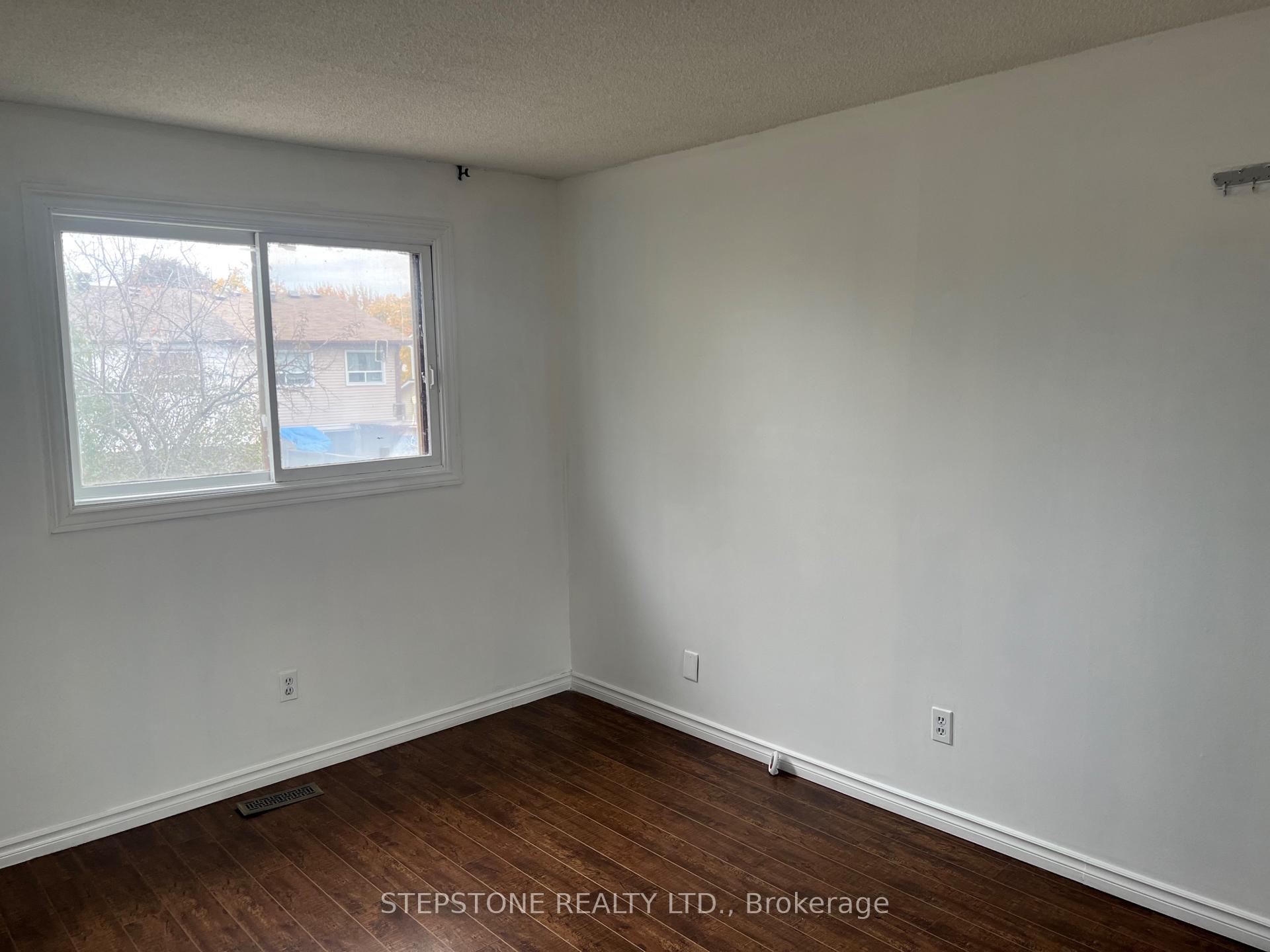 Photo 12 of 343 Vodden Street E, Brampton, Madoc — HOMEH
