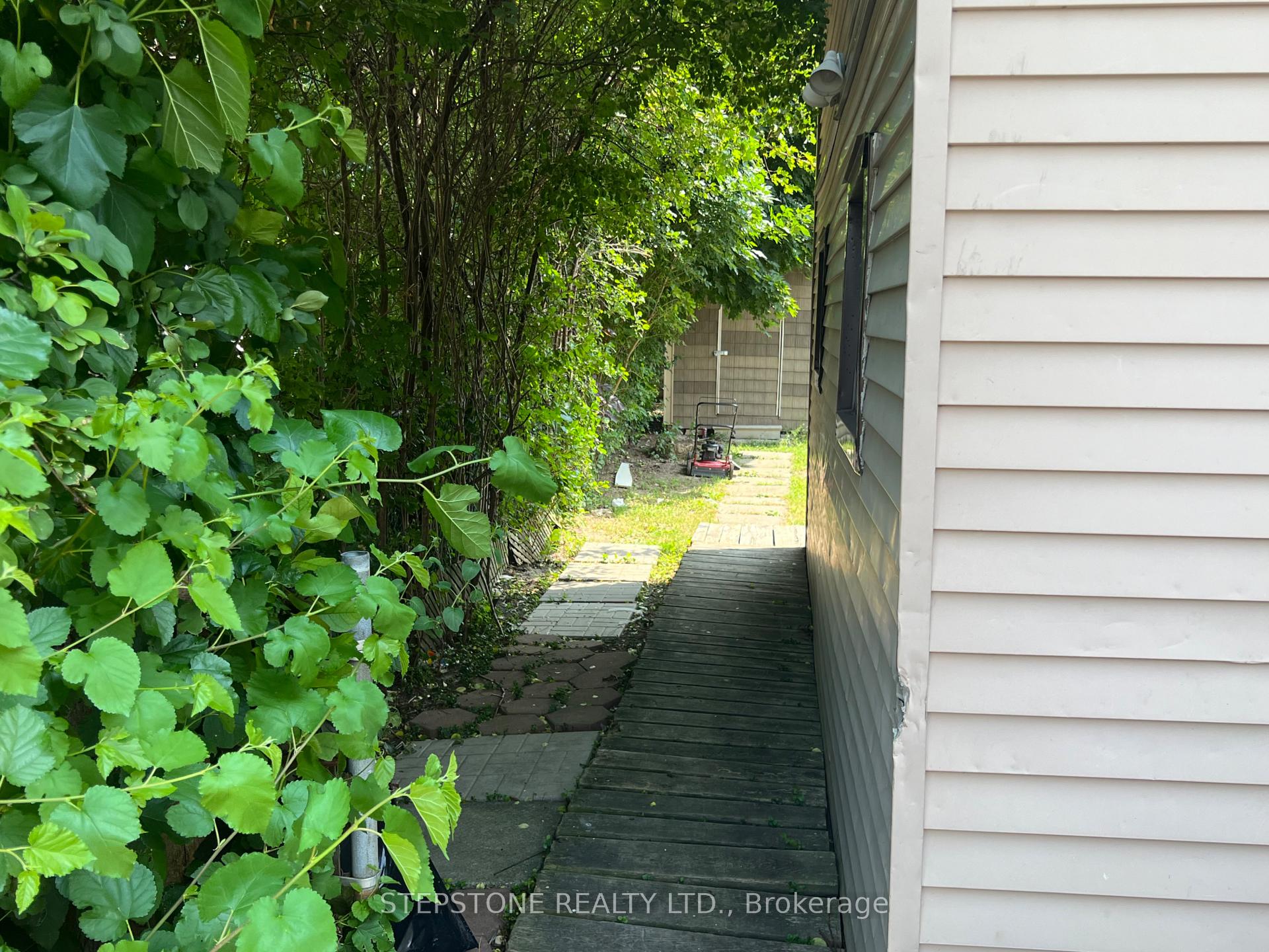 Photo 39 of 343 Vodden Street E, Brampton, Madoc — HOMEH