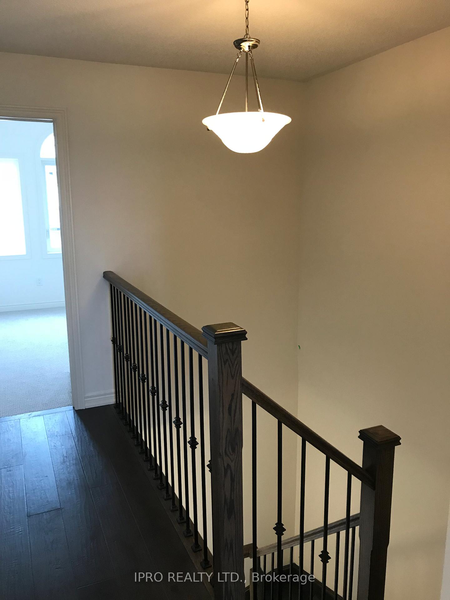 Photo 13 of 19 Hogan Manor Drive, Brampton, Northwest Brampton — HOMEH