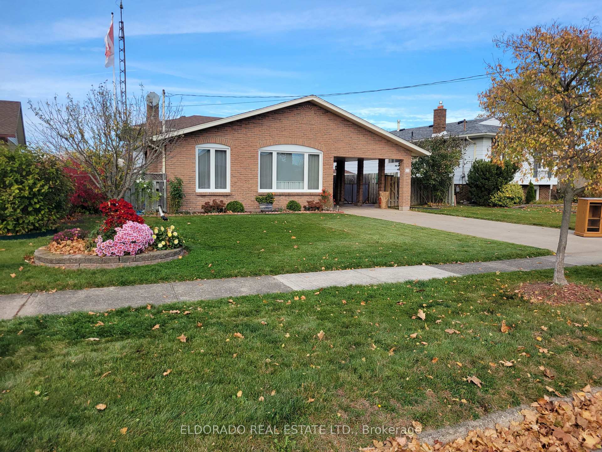 Photo 1 of 77 Sherman Drive, St. Catharines, Lakeport — HOMEH