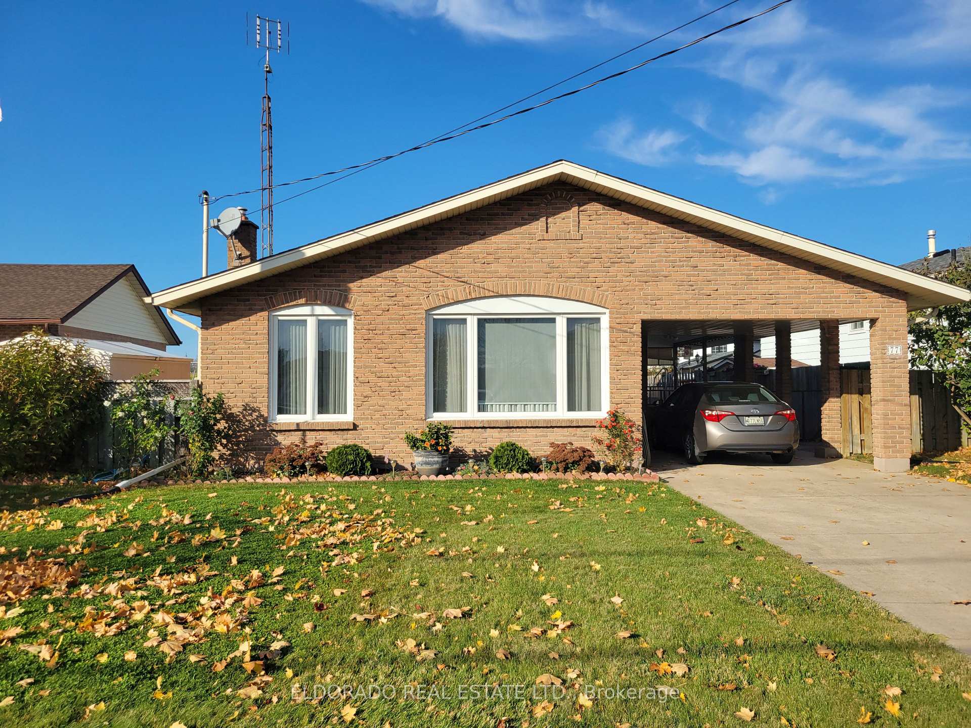 Photo 3 of 77 Sherman Drive, St. Catharines, Lakeport — HOMEH