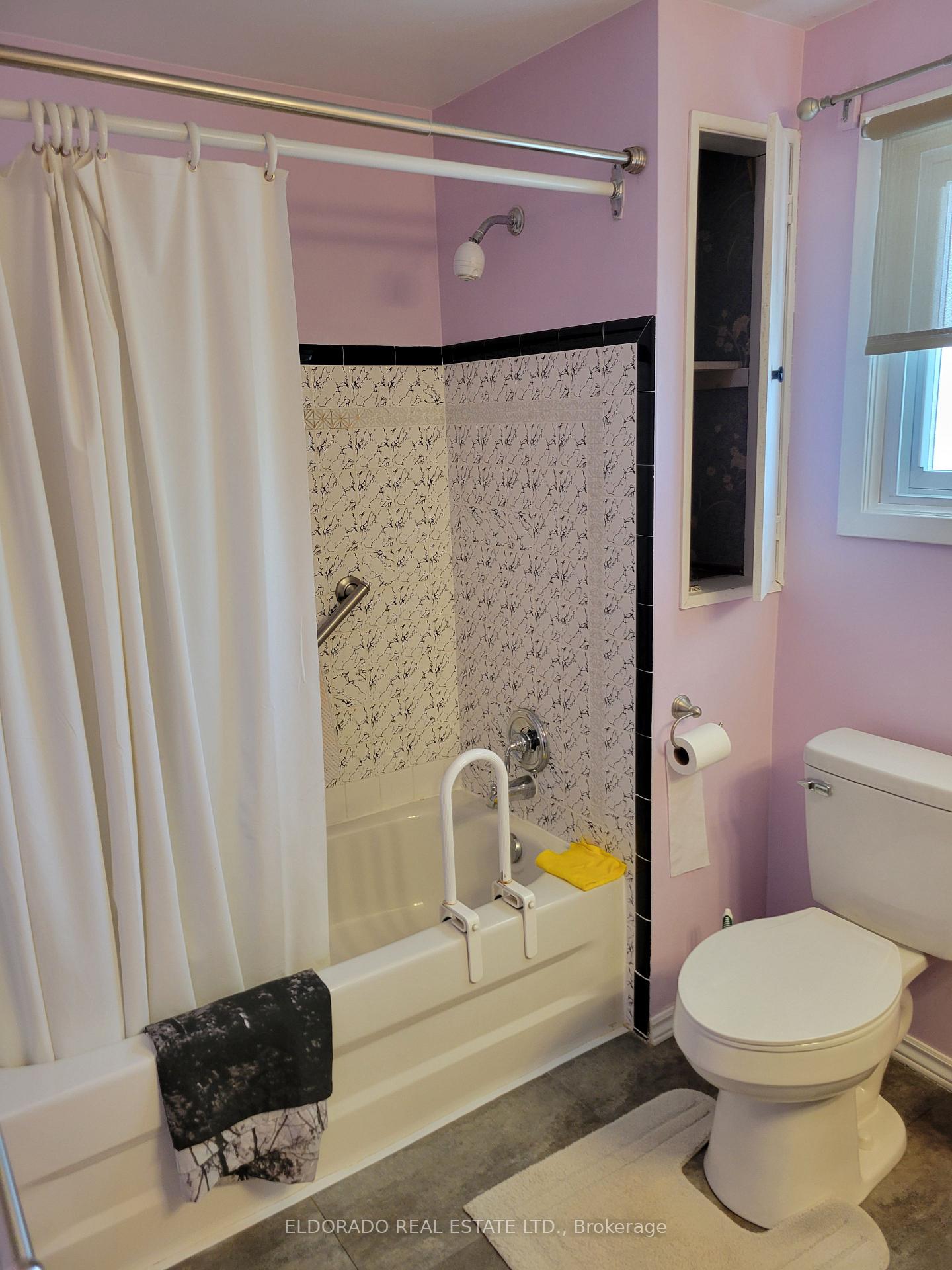 Photo 10 of 77 Sherman Drive, St. Catharines, Lakeport — HOMEH