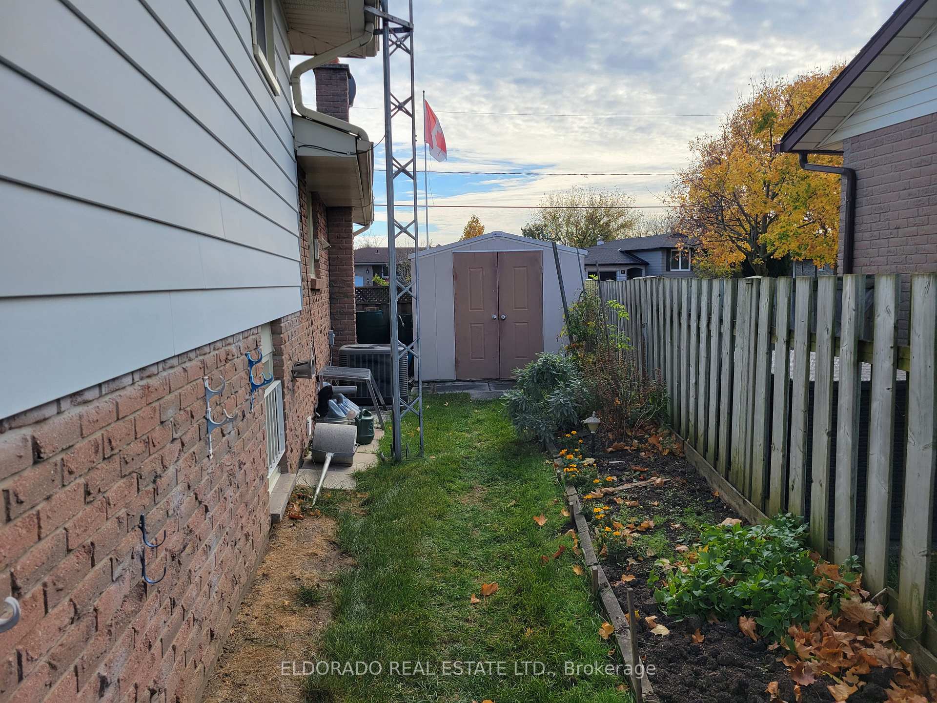 Photo 16 of 77 Sherman Drive, St. Catharines, Lakeport — HOMEH