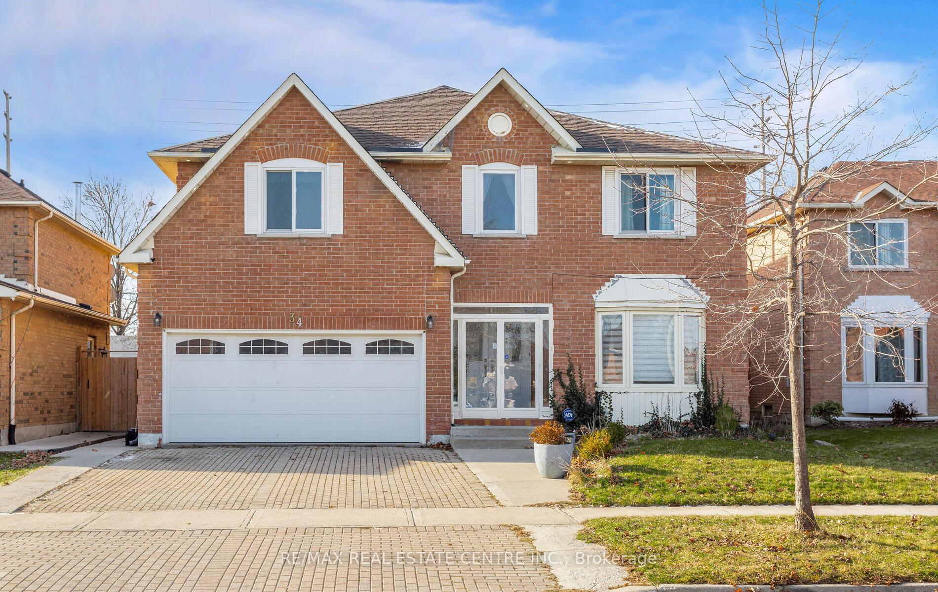 Photo 2 of 34 Corkett Drive S, Brampton, Northwood Park — HOMEH