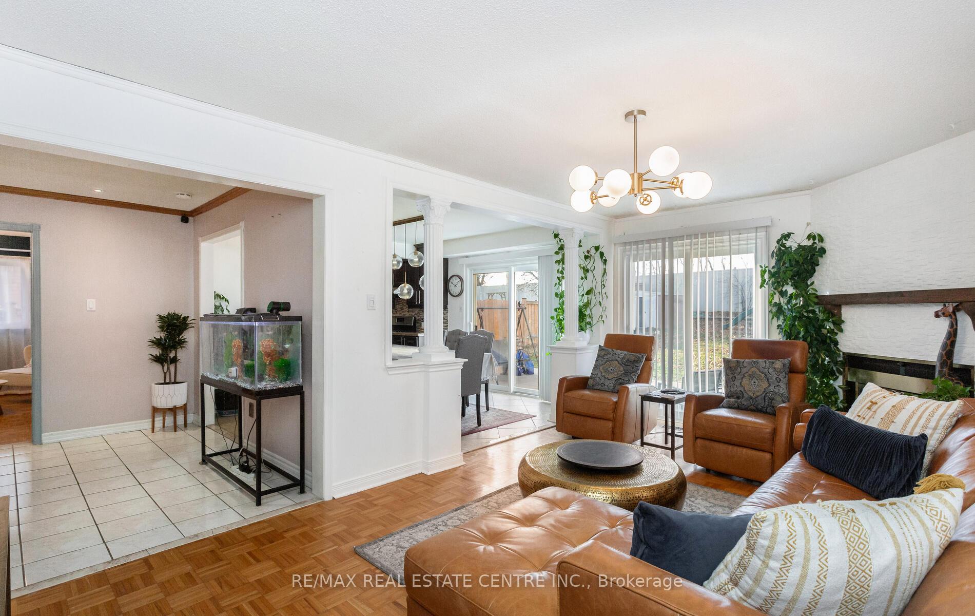 Photo 12 of 34 Corkett Drive S, Brampton, Northwood Park — HOMEH