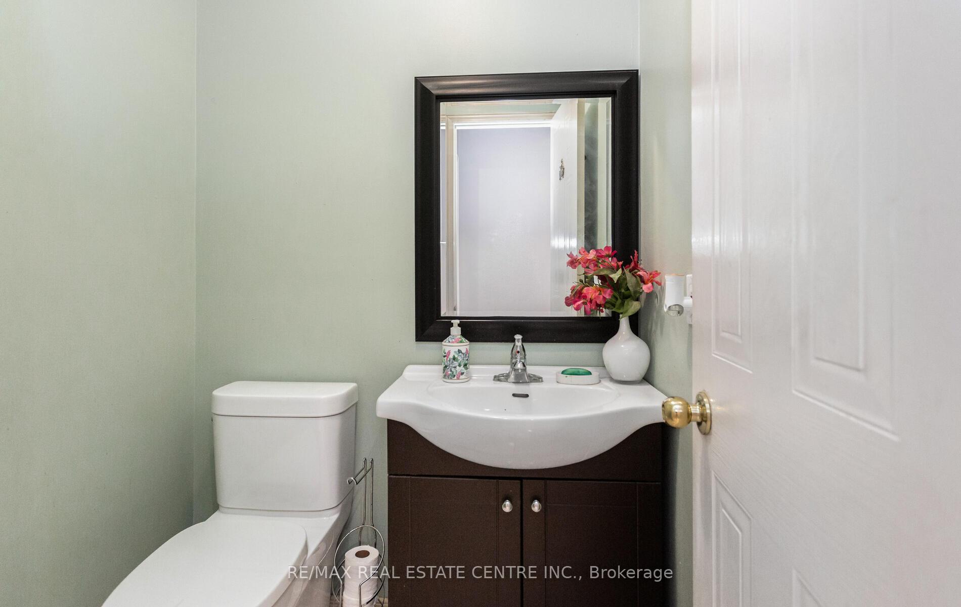 Photo 22 of 34 Corkett Drive S, Brampton, Northwood Park — HOMEH