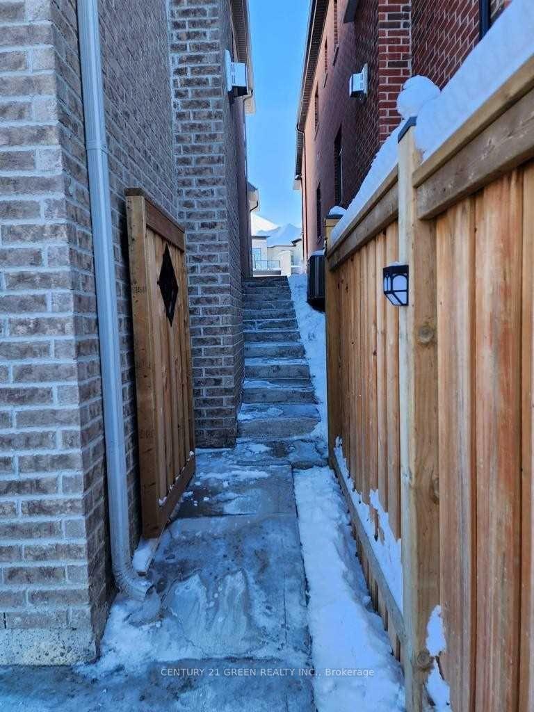 Photo 2 of Unit Bsmt, 66 Malaspina Close, Brampton, Bram West — HOMEH