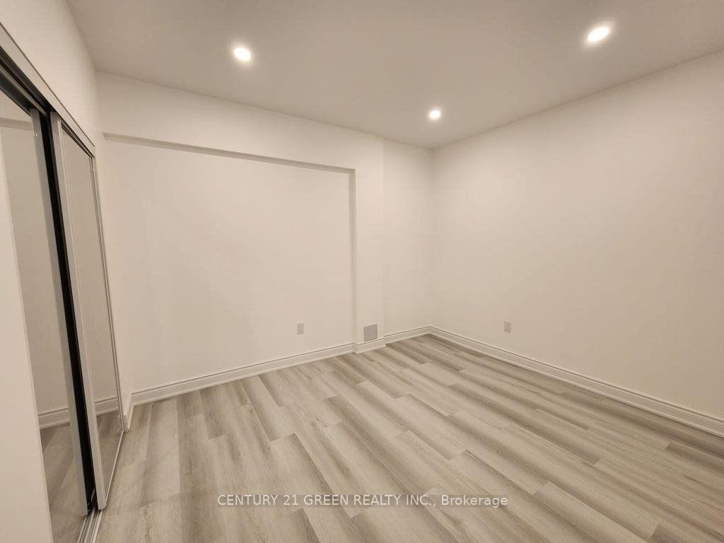 Photo 8 of Unit Bsmt, 66 Malaspina Close, Brampton, Bram West — HOMEH