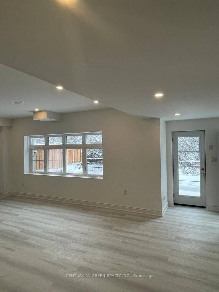 Photo 11 of Unit Bsmt, 66 Malaspina Close, Brampton, Bram West — HOMEH