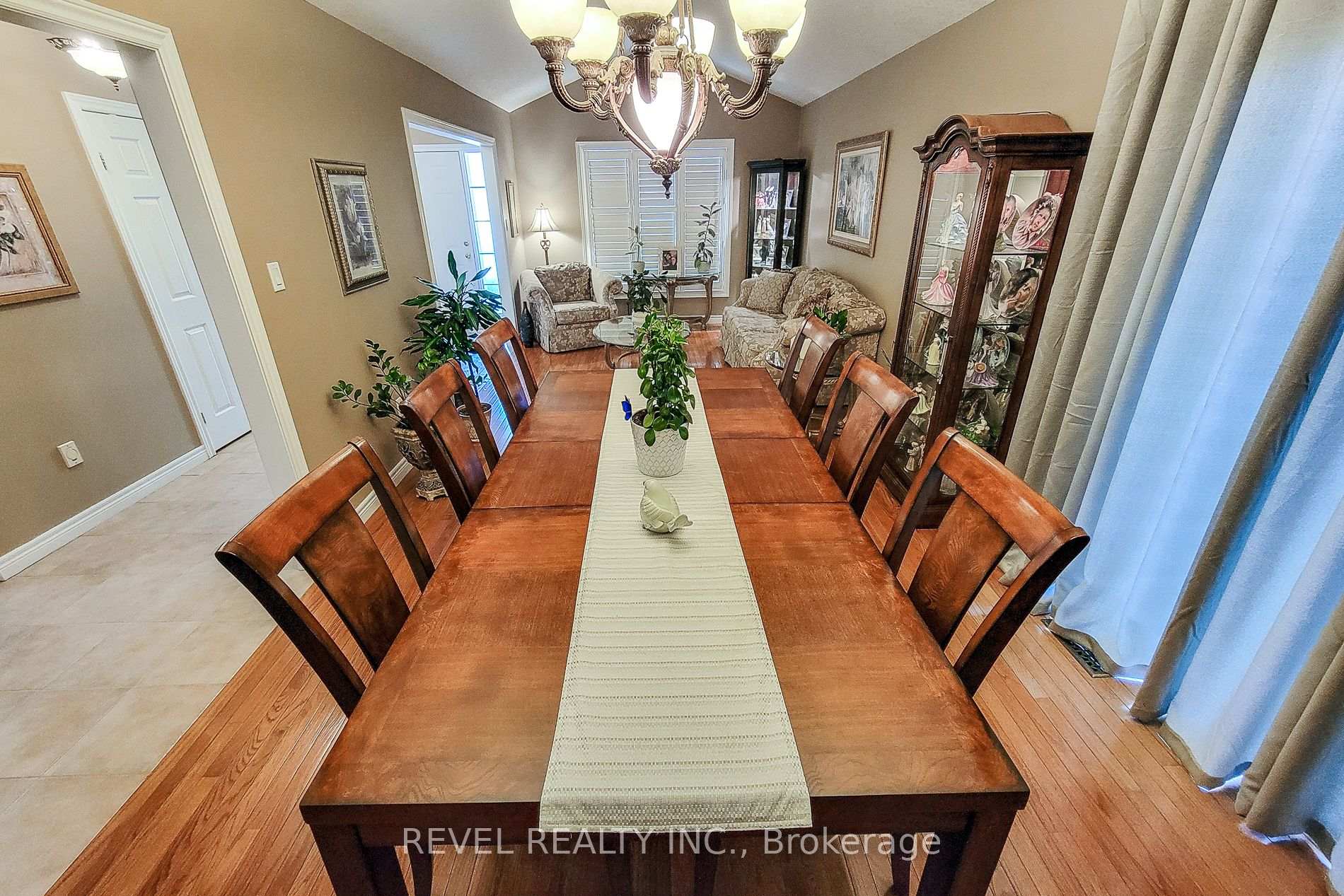 Photo 11 of 2 Hampshire Place, Hamilton, Stoney Creek Mountain — HOMEH