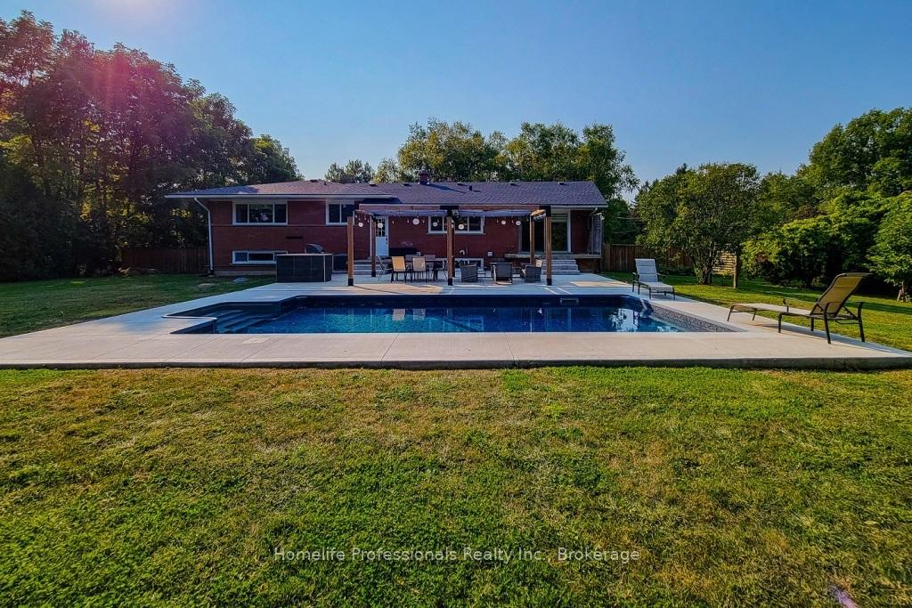 Photo 13 of 1577 Regional 56 Road, Hamilton, Rural Glanbrook — HOMEH