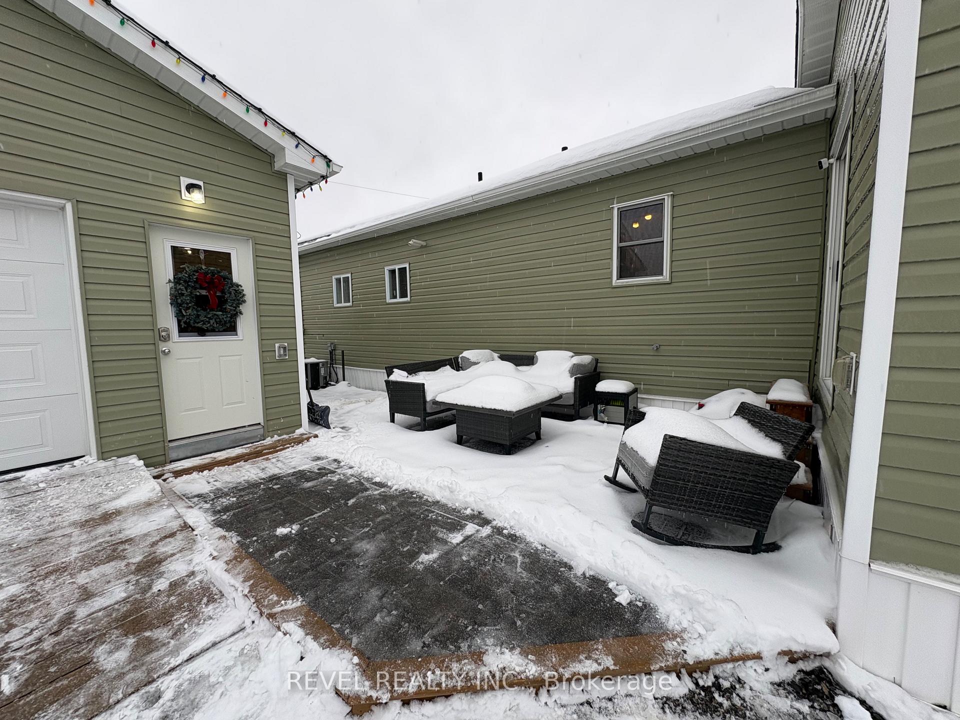 Photo 25 of 12 Ford Street, Cochrane — HOMEH