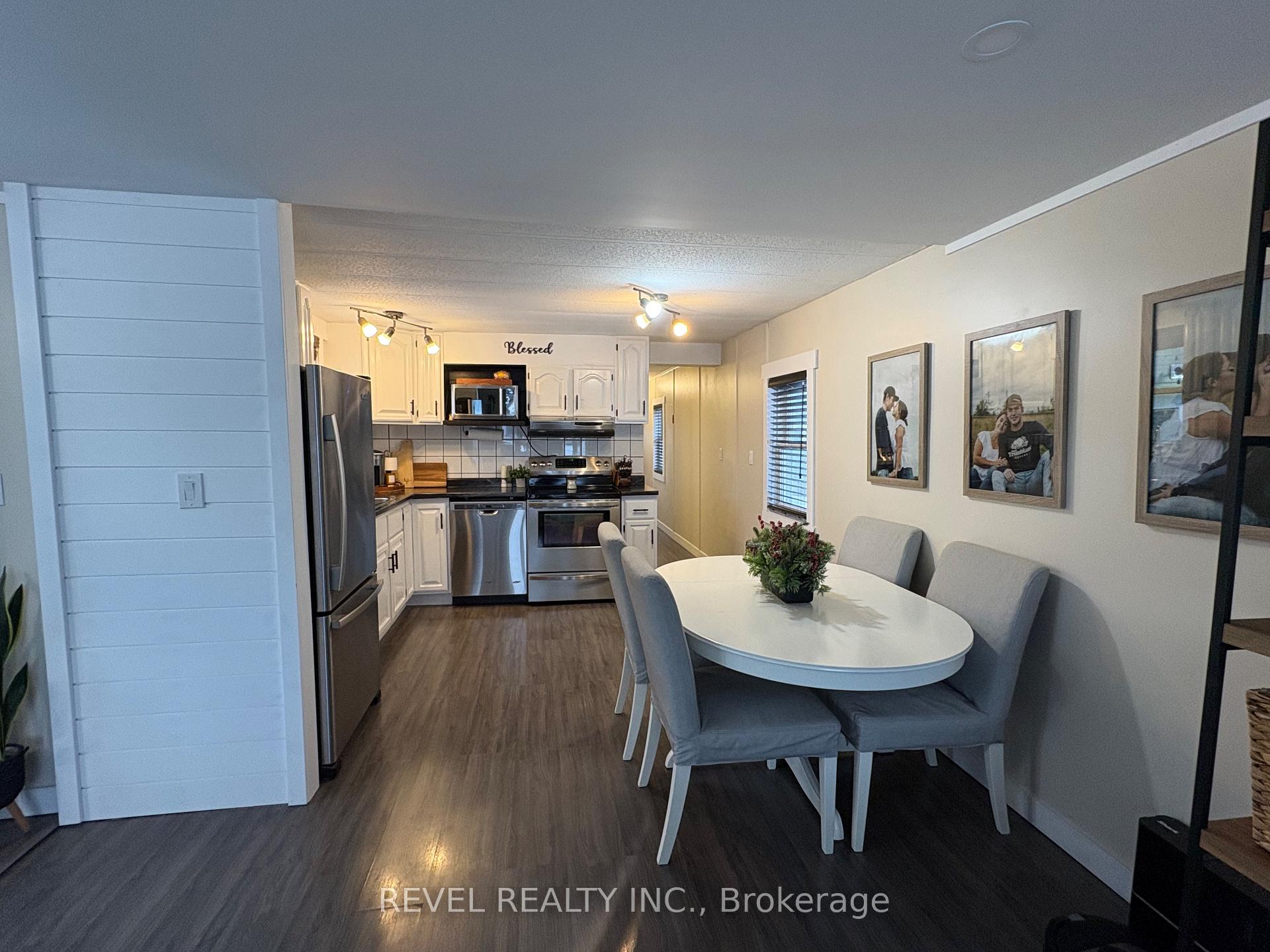Photo 23 of 12 Ford Street, Cochrane — HOMEH