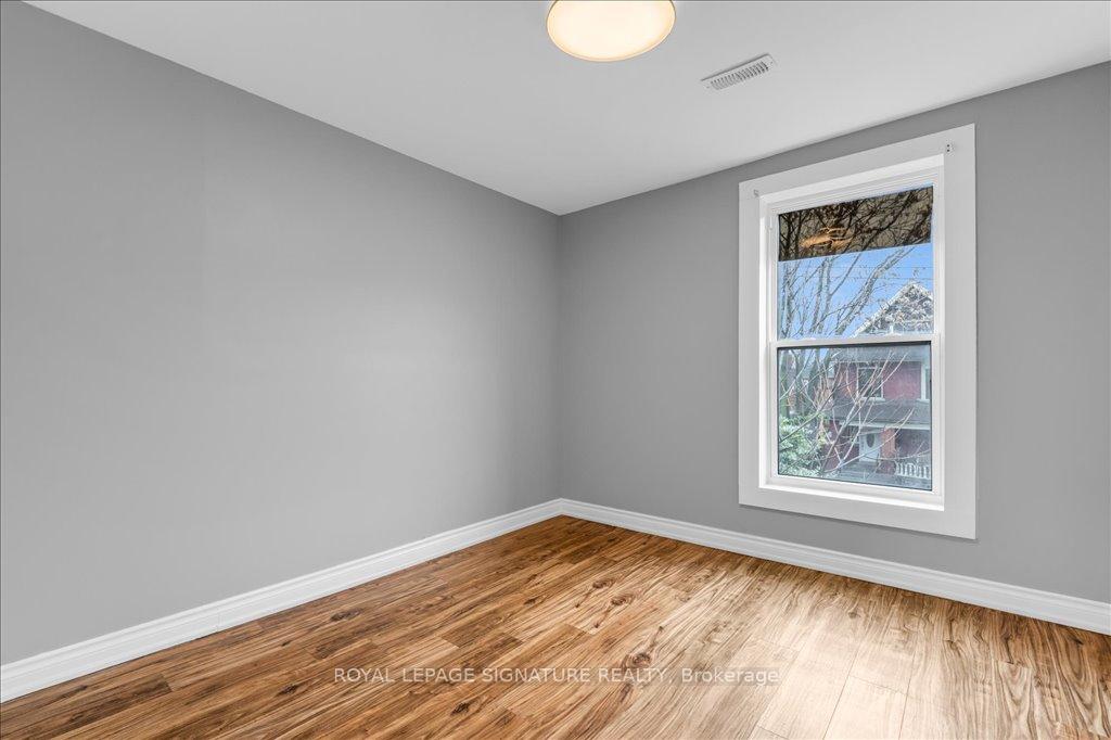Photo 2 of 480 King William Street, Hamilton, Landsdale — HOMEH