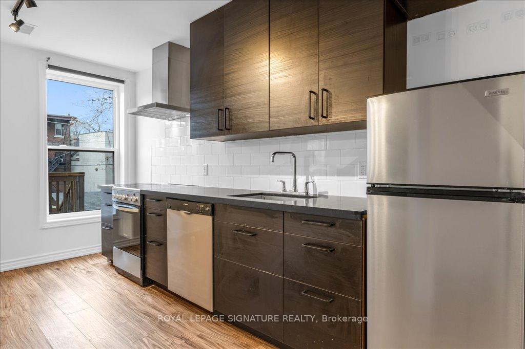 Photo 10 of 480 King William Street, Hamilton, Landsdale — HOMEH