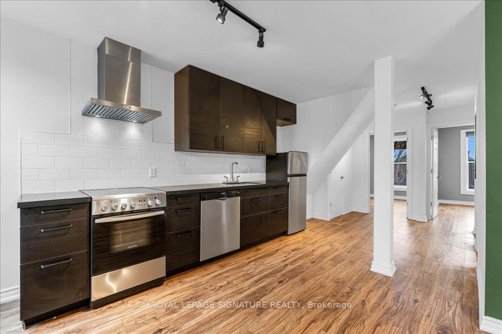 Photo 11 of 480 King William Street, Hamilton, Landsdale — HOMEH