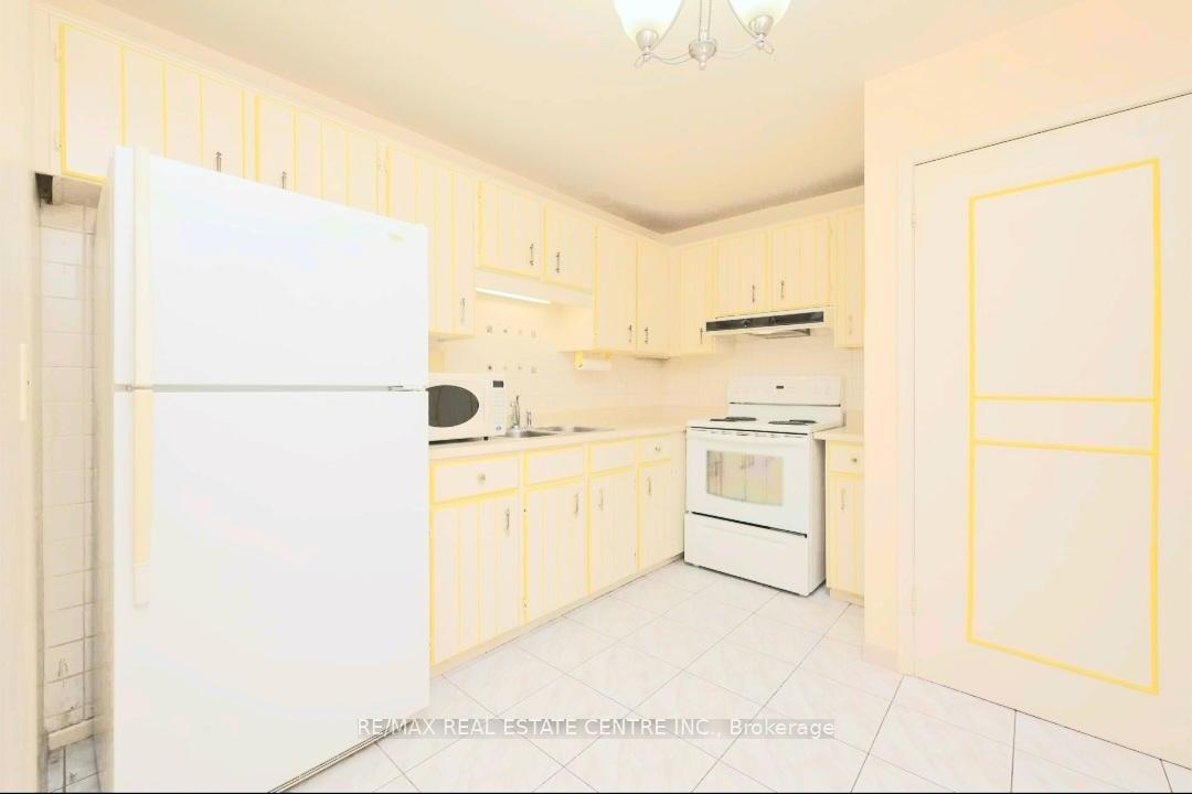 Photo 6 of 13 Archdekin Drive, Brampton, Madoc — HOMEH