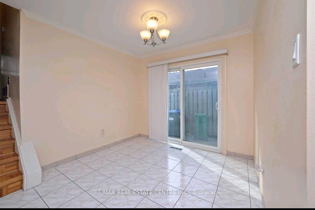Photo 8 of 13 Archdekin Drive, Brampton, Madoc — HOMEH