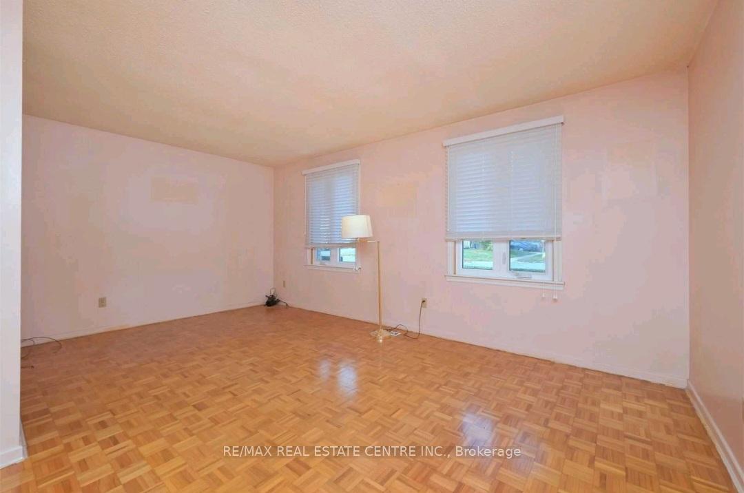 Photo 12 of 13 Archdekin Drive, Brampton, Madoc — HOMEH