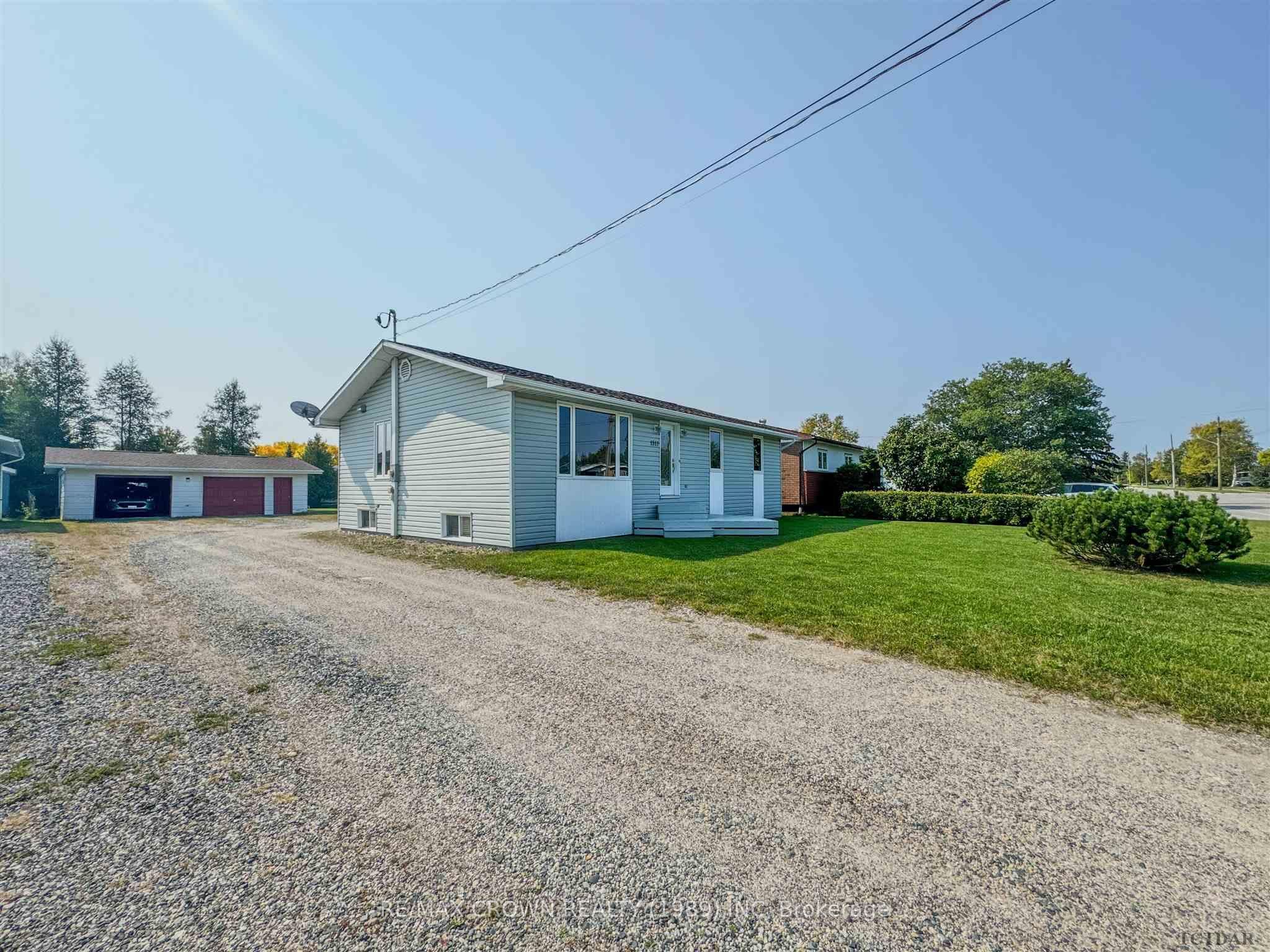 Photo 1 of 1317 Alexandra Street, Hearst — HOMEH