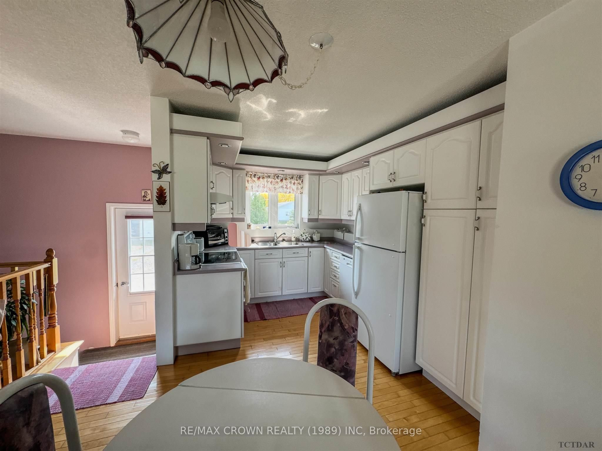 Photo 8 of 1317 Alexandra Street, Hearst — HOMEH