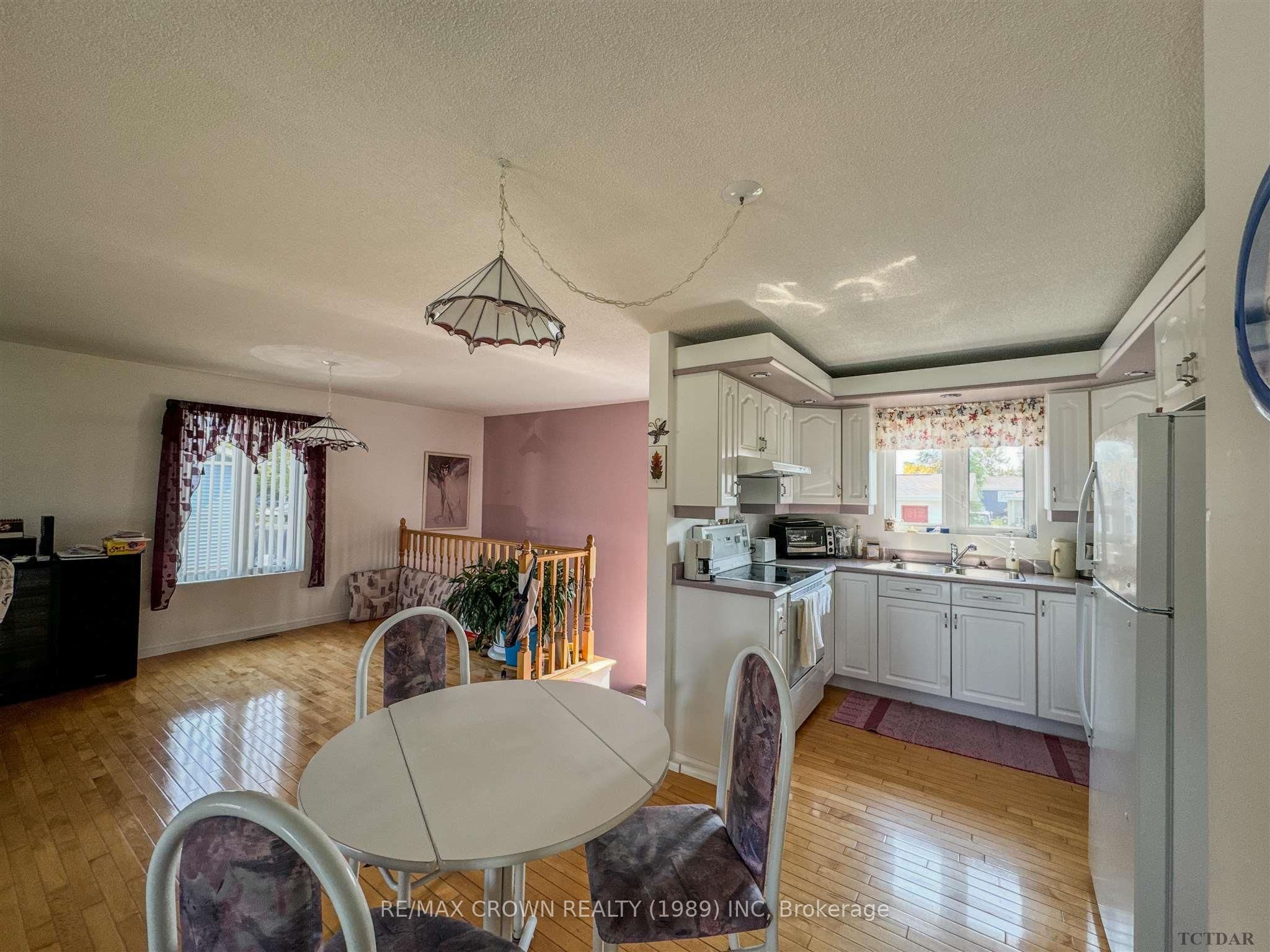 Photo 9 of 1317 Alexandra Street, Hearst — HOMEH