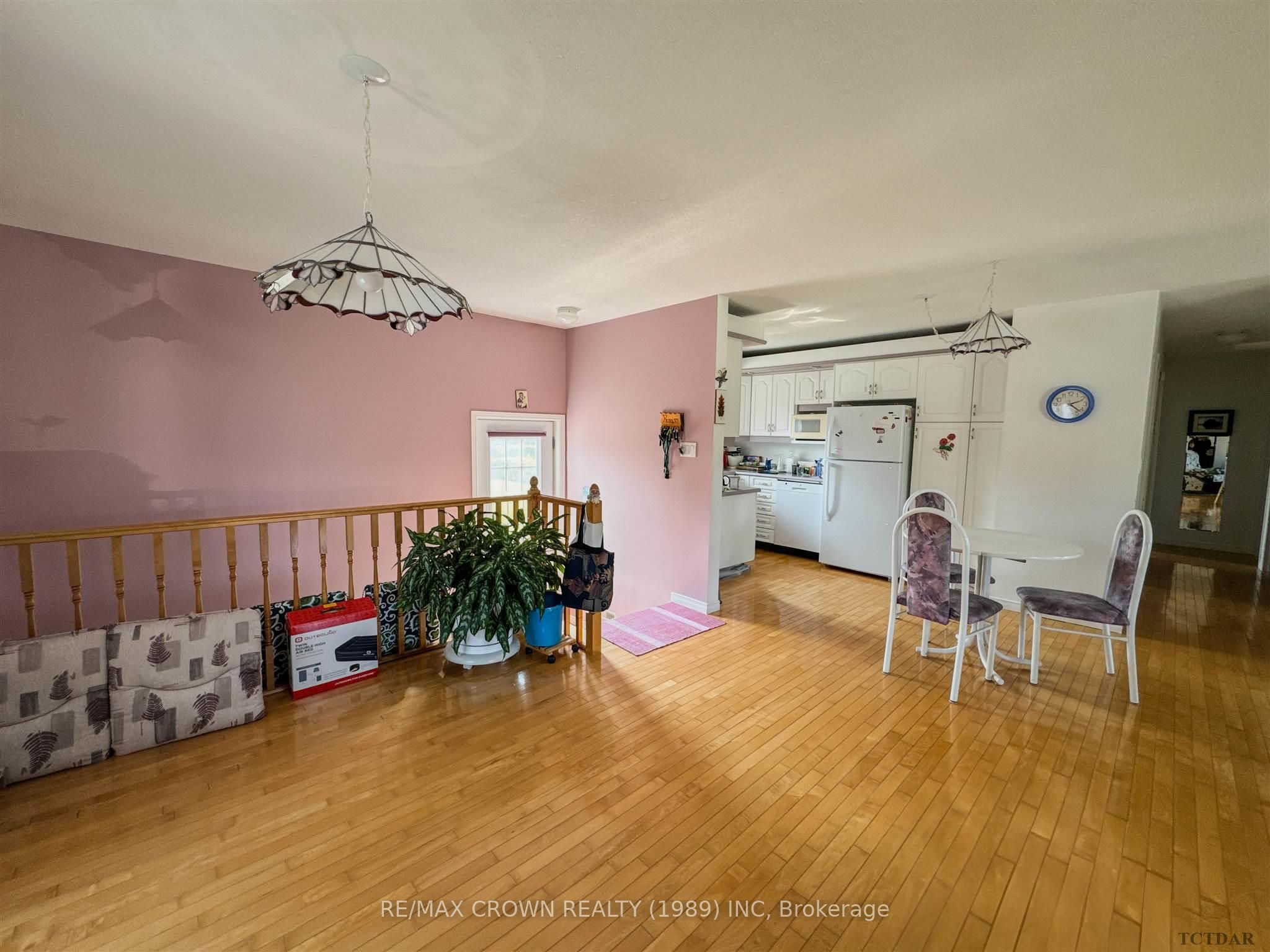 Photo 10 of 1317 Alexandra Street, Hearst — HOMEH