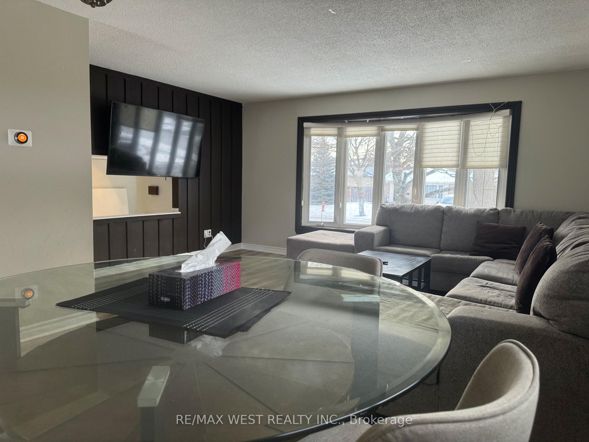 Photo 2 of 77 Bartley Bull Parkway, Brampton, Brampton East — HOMEH