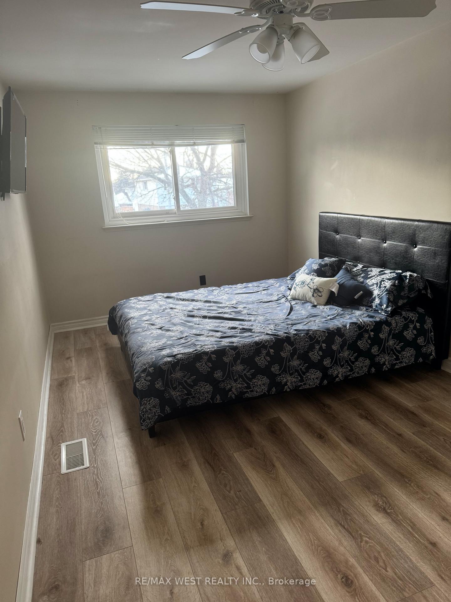 Photo 5 of 77 Bartley Bull Parkway, Brampton, Brampton East — HOMEH