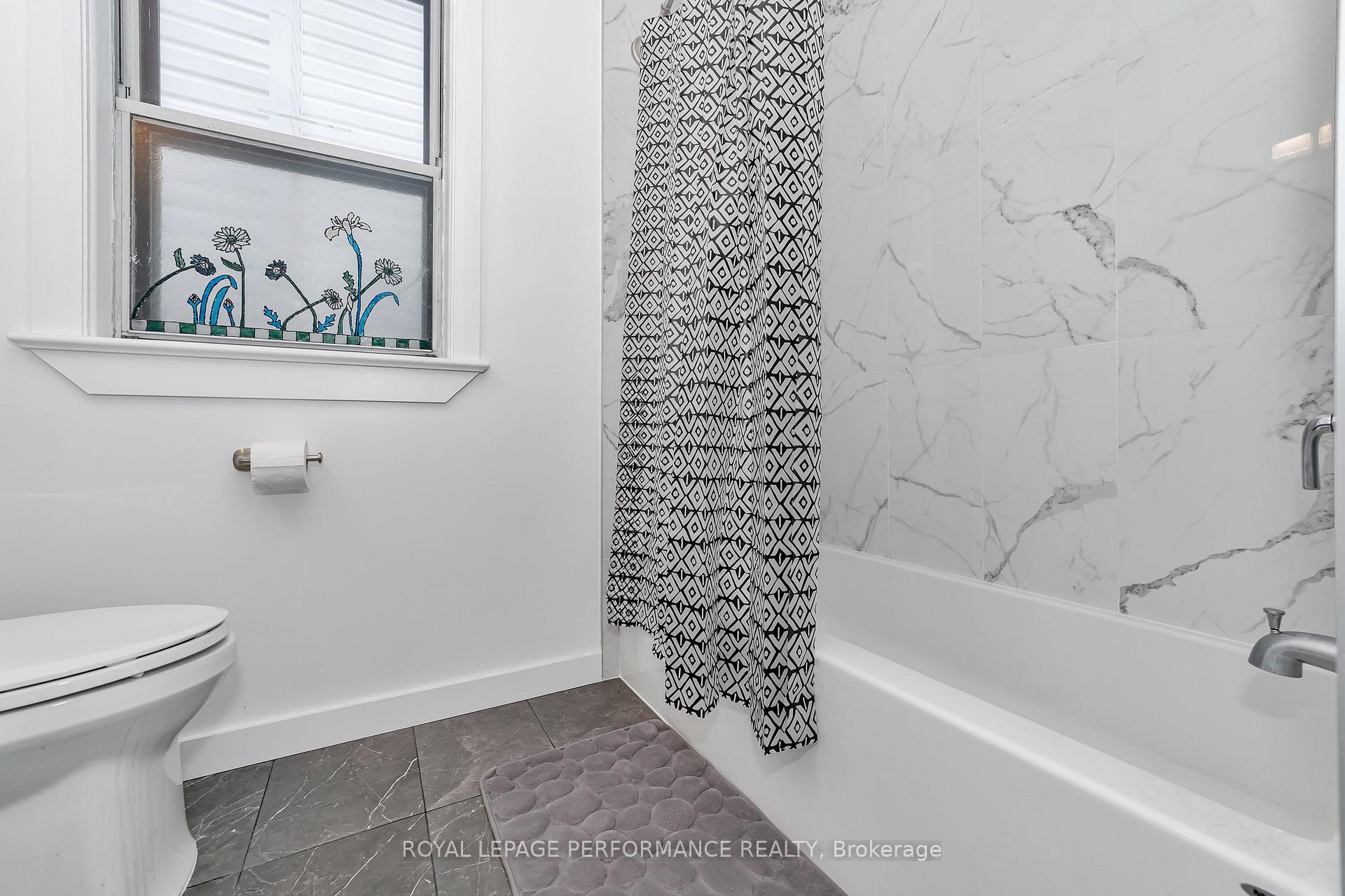 Photo 16 of 667 Melbourne Avenue, Ottawa, Laurentianview — HOMEH