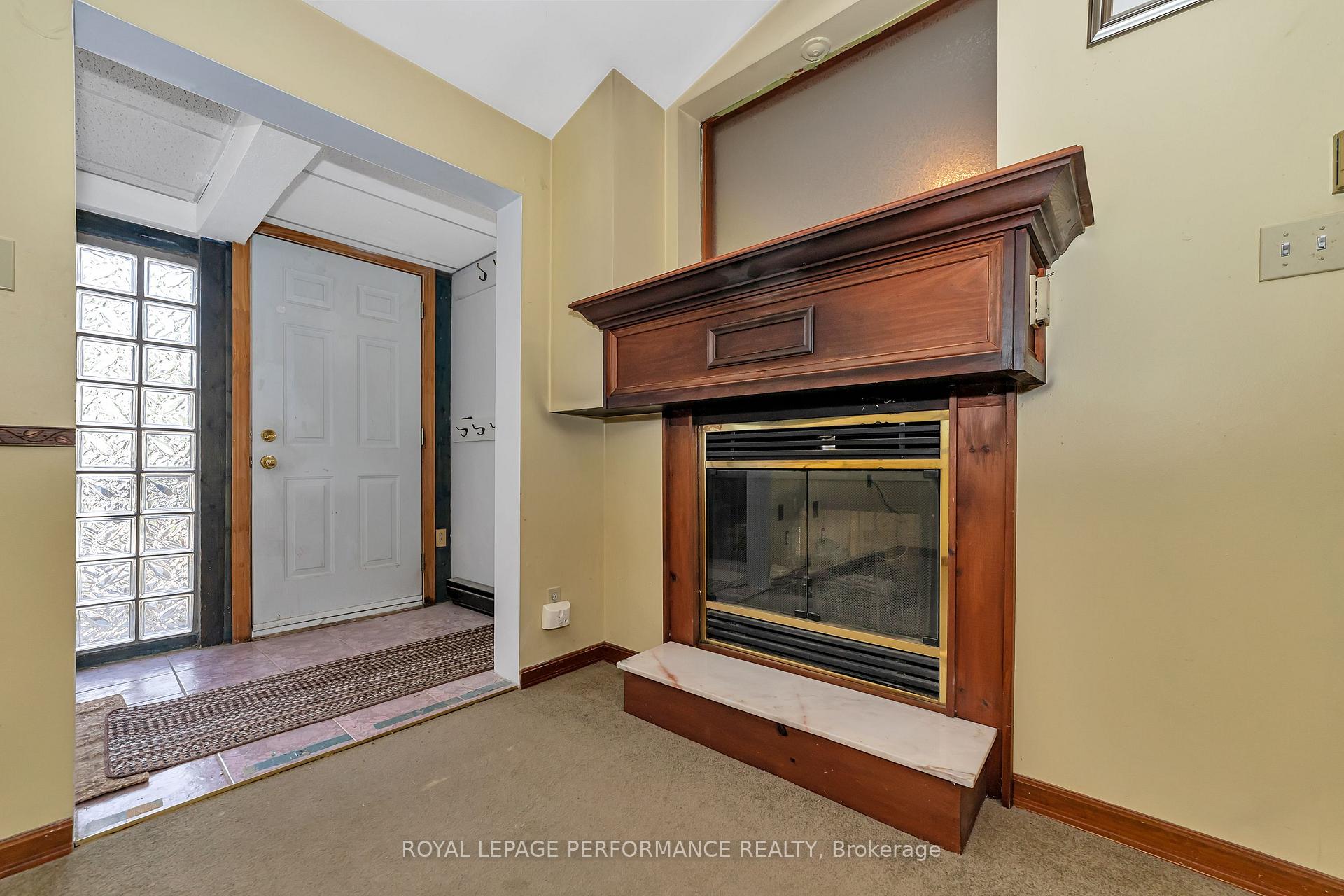 Photo 20 of 667 Melbourne Avenue, Ottawa, Laurentianview — HOMEH