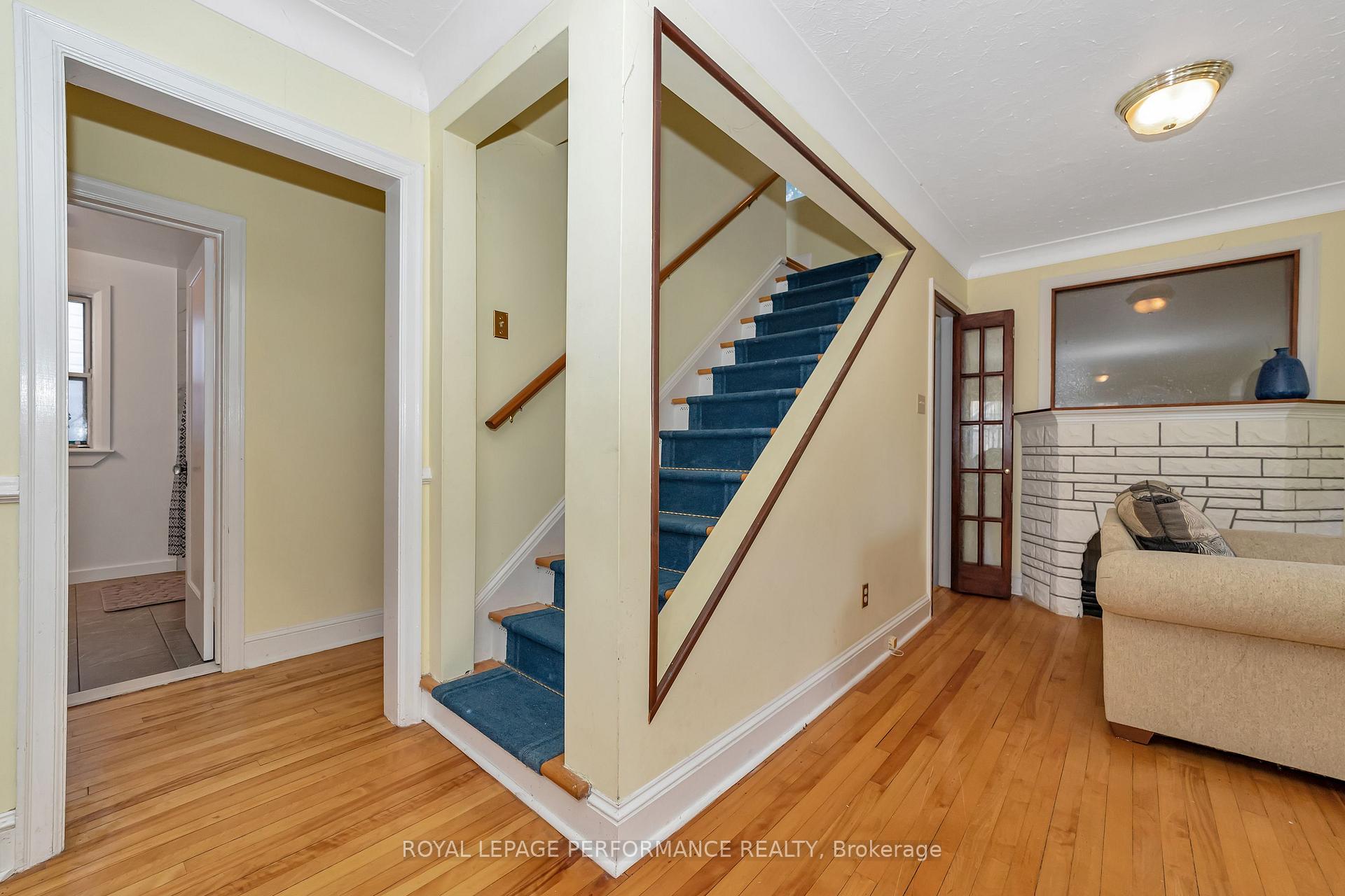 Photo 21 of 667 Melbourne Avenue, Ottawa, Laurentianview — HOMEH