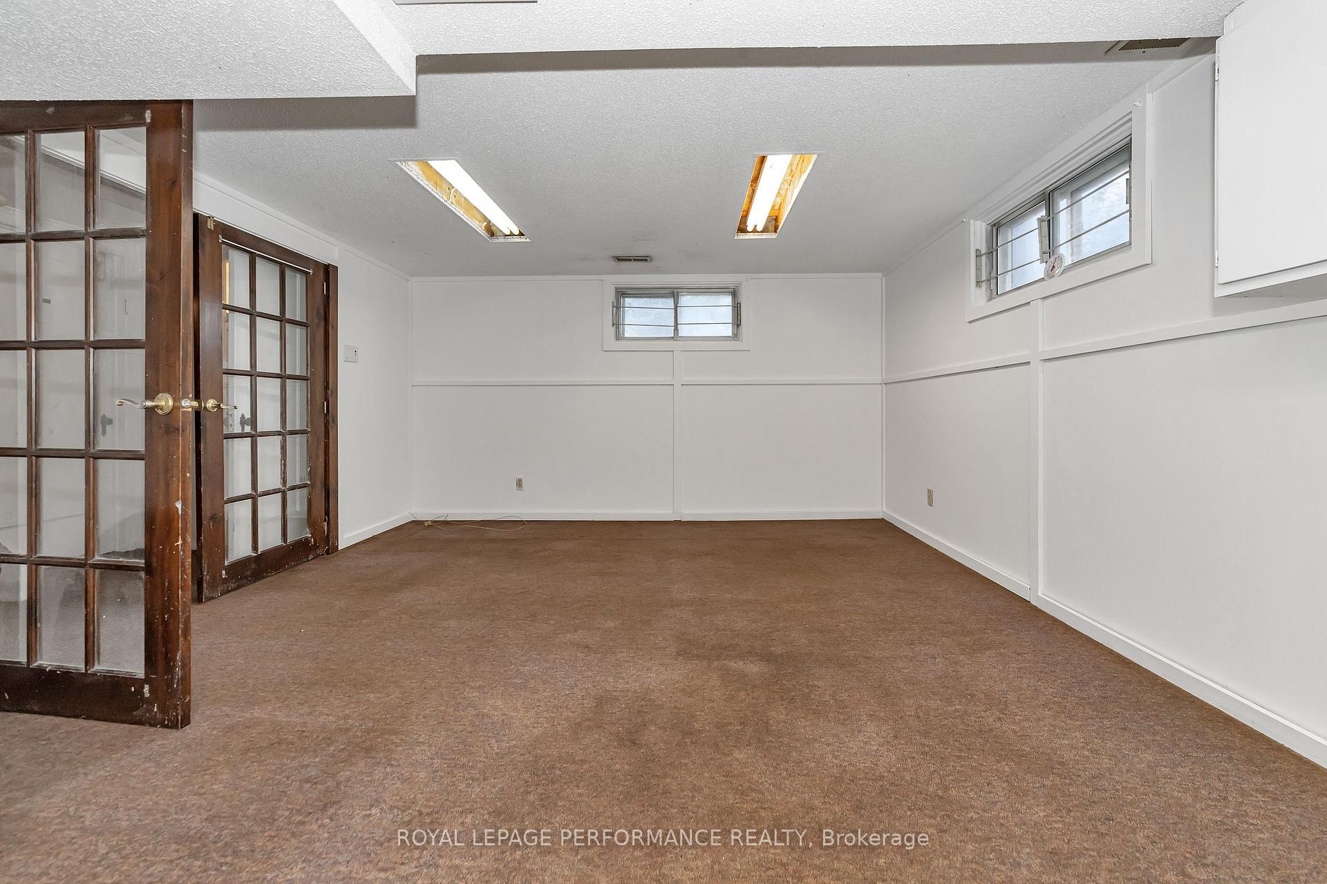 Photo 28 of 667 Melbourne Avenue, Ottawa, Laurentianview — HOMEH
