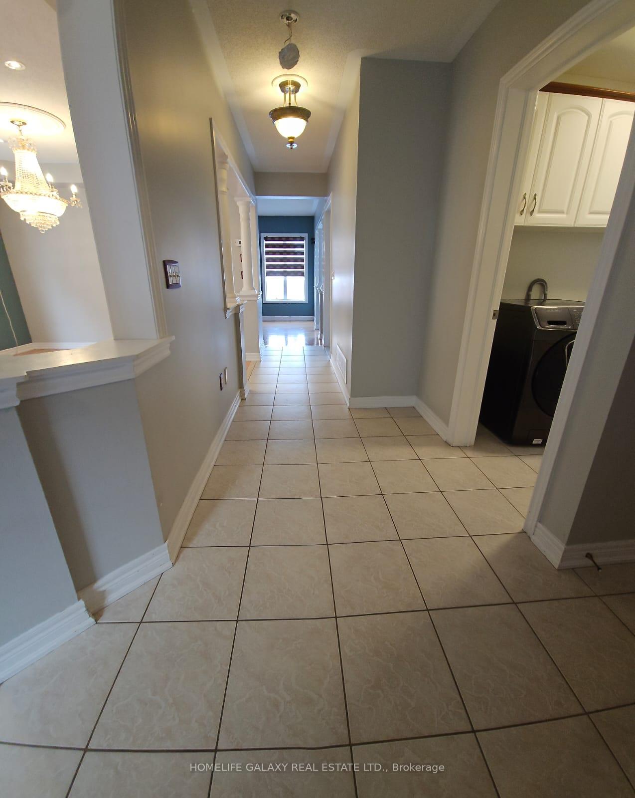 Photo 6 of 6 Lady Belle Crescent, Brampton, Sandringham-Wellington — HOMEH