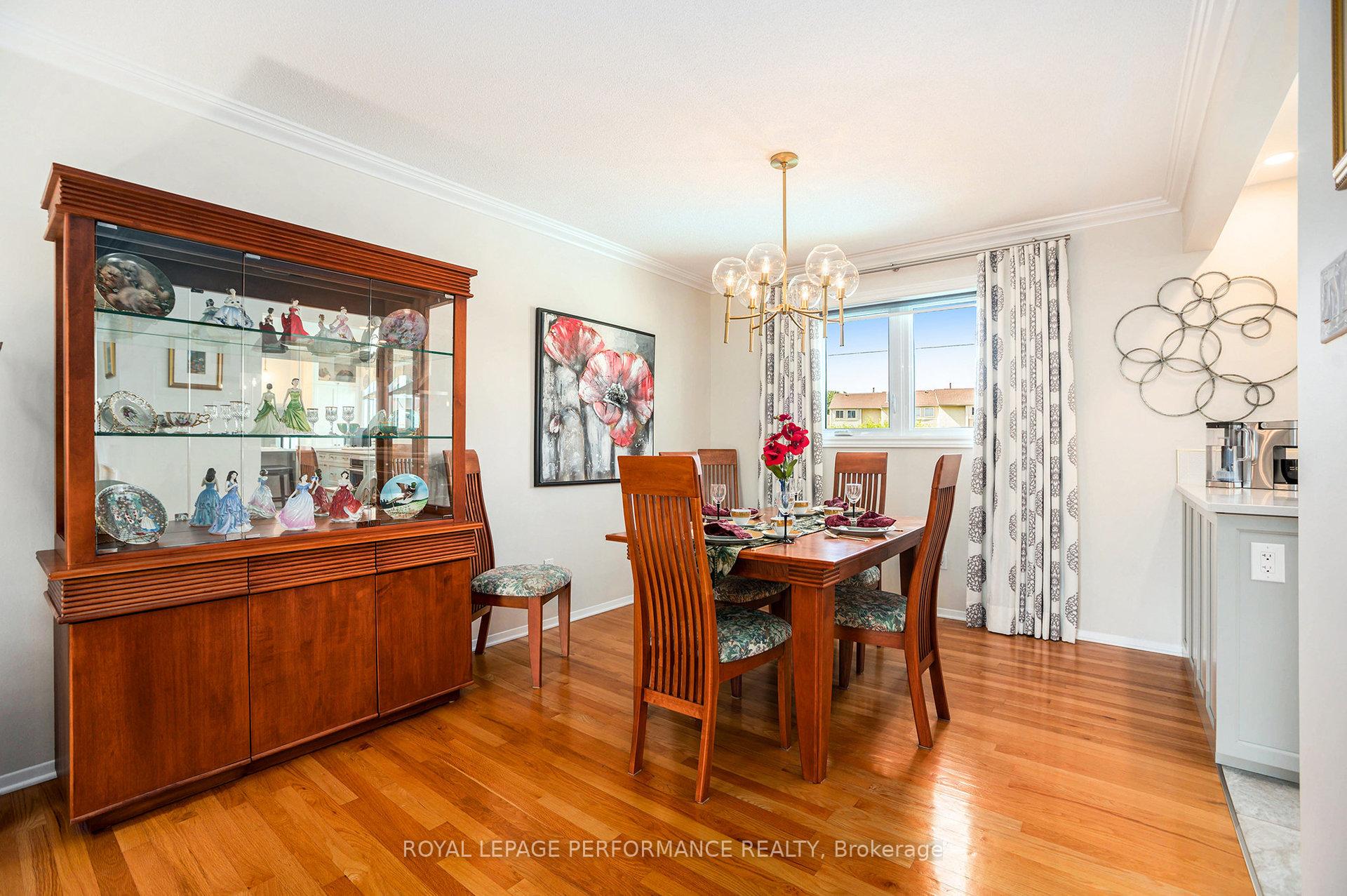 Photo 25 of 4362 Whittaker Crescent, Ottawa, Pineview — HOMEH