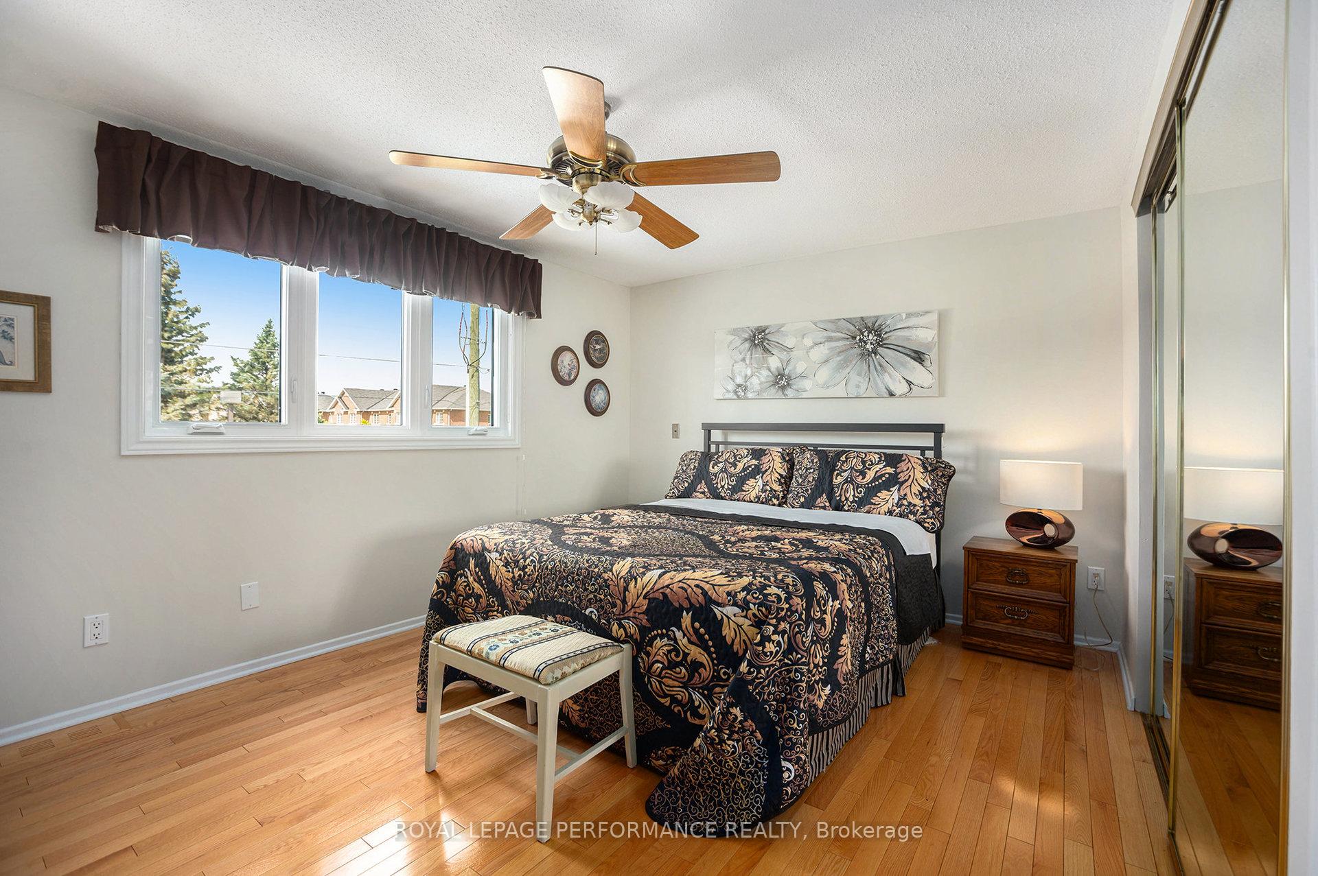 Photo 22 of 4362 Whittaker Crescent, Ottawa, Pineview — HOMEH