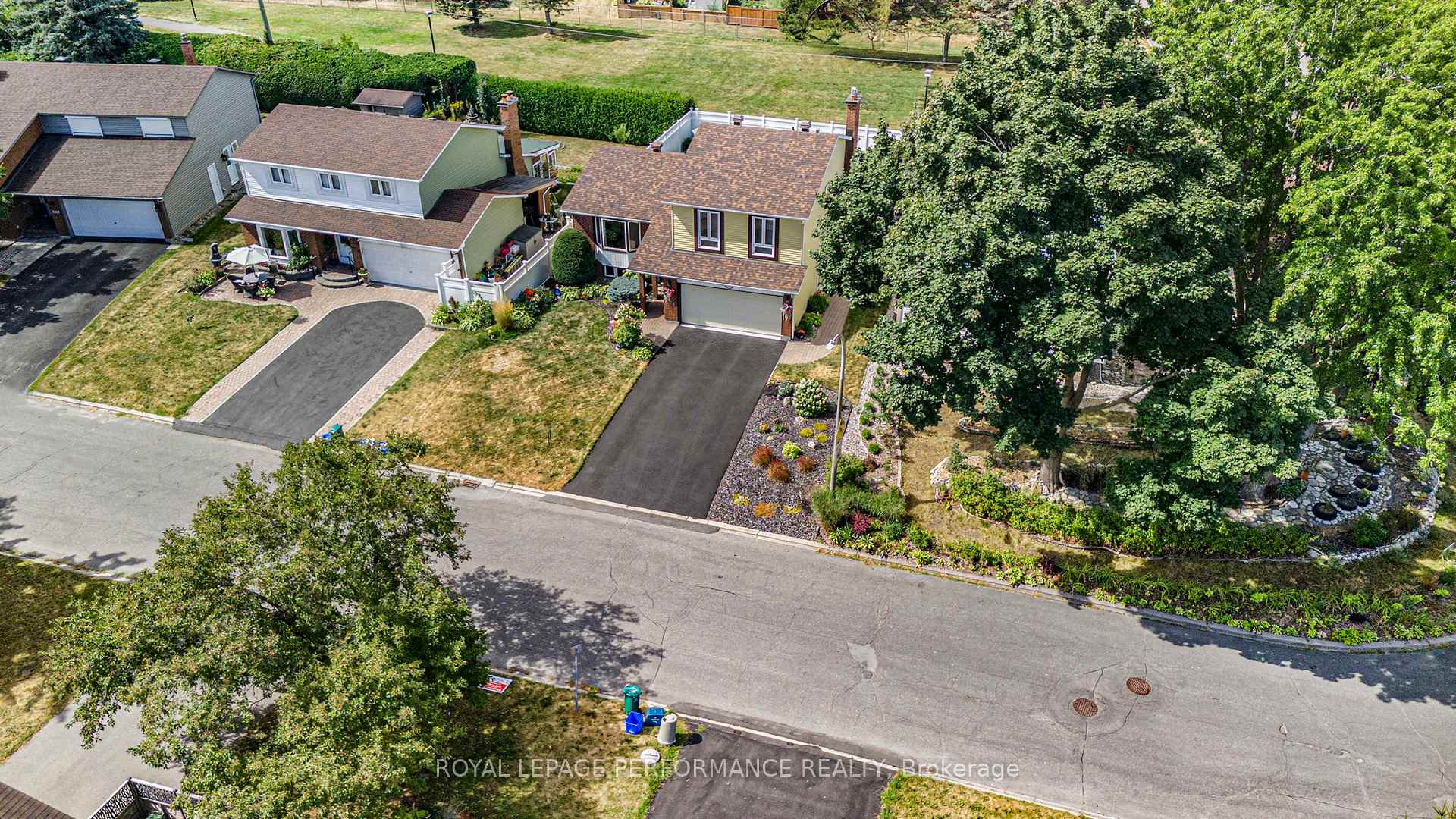Photo 33 of 4362 Whittaker Crescent, Ottawa, Pineview — HOMEH