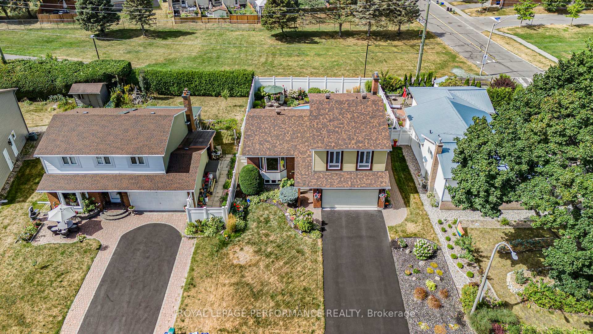 Photo 44 of 4362 Whittaker Crescent, Ottawa, Pineview — HOMEH