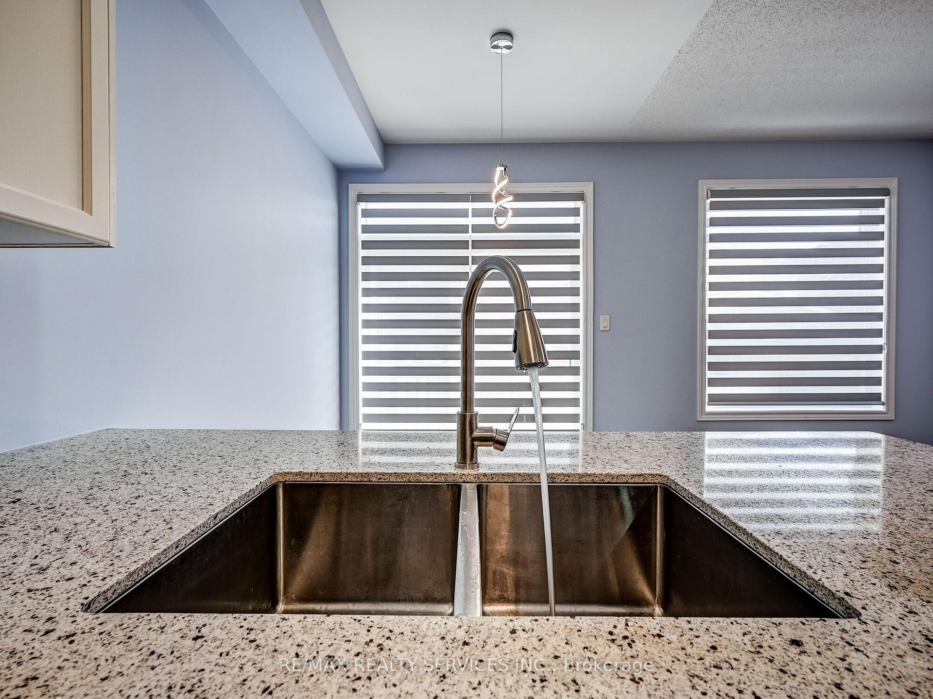 Photo 13 of 114 Rocky Point Crescent, Brampton, Madoc — HOMEH