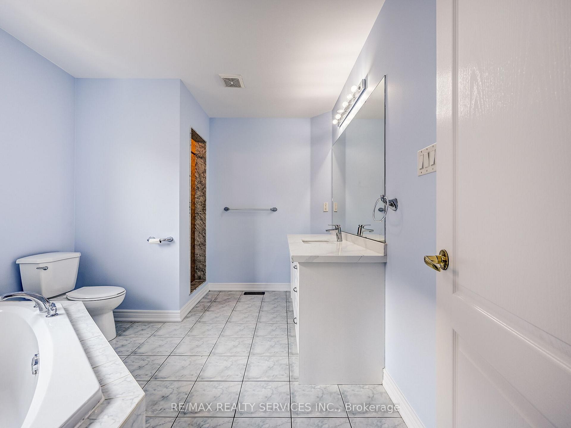 Photo 22 of 114 Rocky Point Crescent, Brampton, Madoc — HOMEH