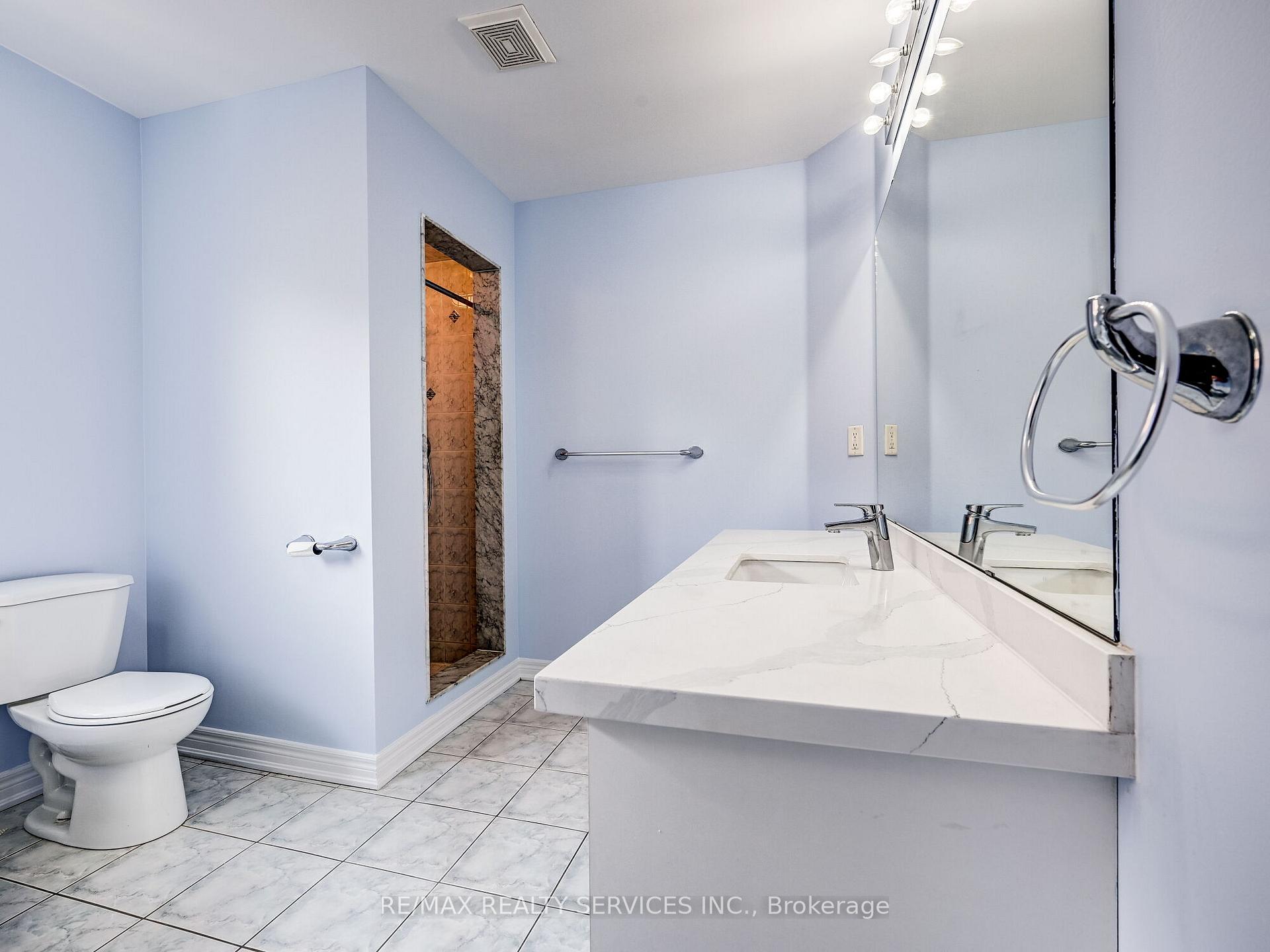 Photo 24 of 114 Rocky Point Crescent, Brampton, Madoc — HOMEH