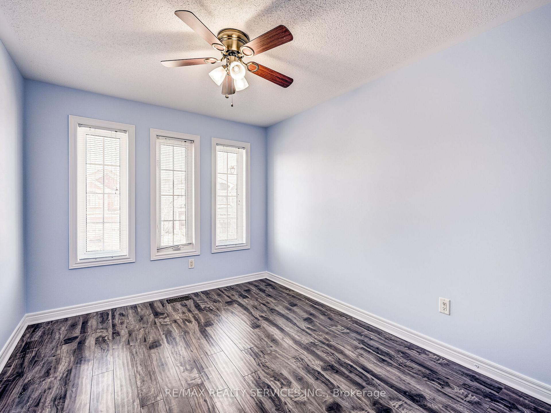 Photo 25 of 114 Rocky Point Crescent, Brampton, Madoc — HOMEH