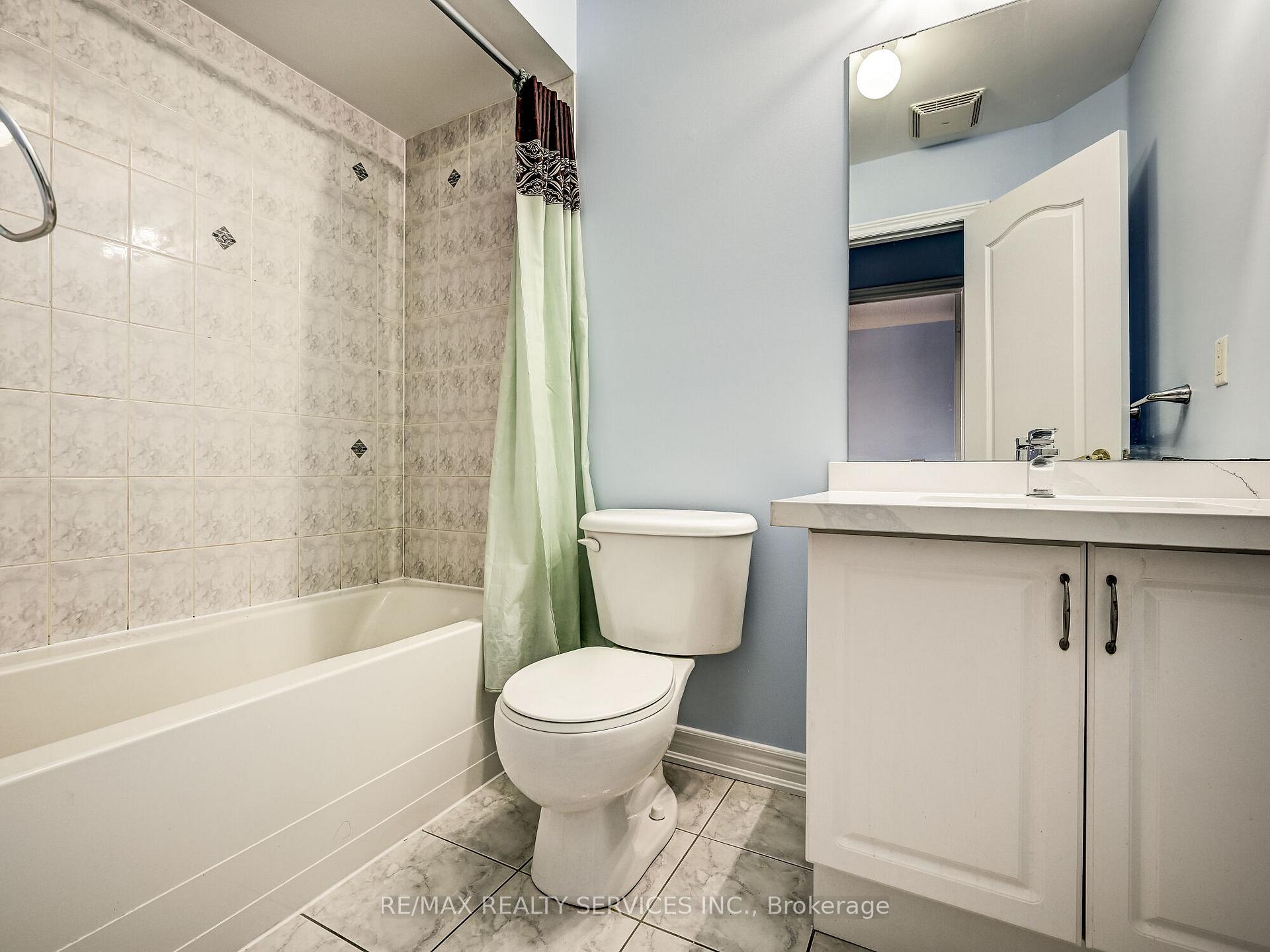 Photo 29 of 114 Rocky Point Crescent, Brampton, Madoc — HOMEH