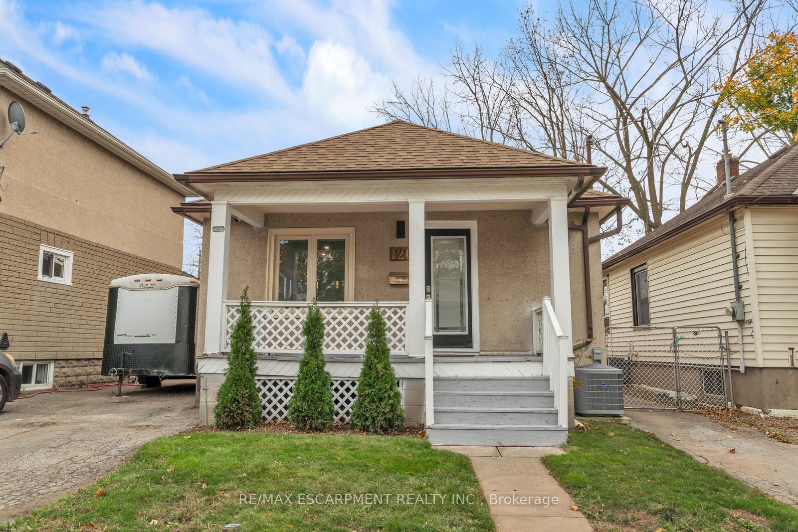 Photo 1 of 120 Vale Avenue, St. Catharines, Downtown — HOMEH