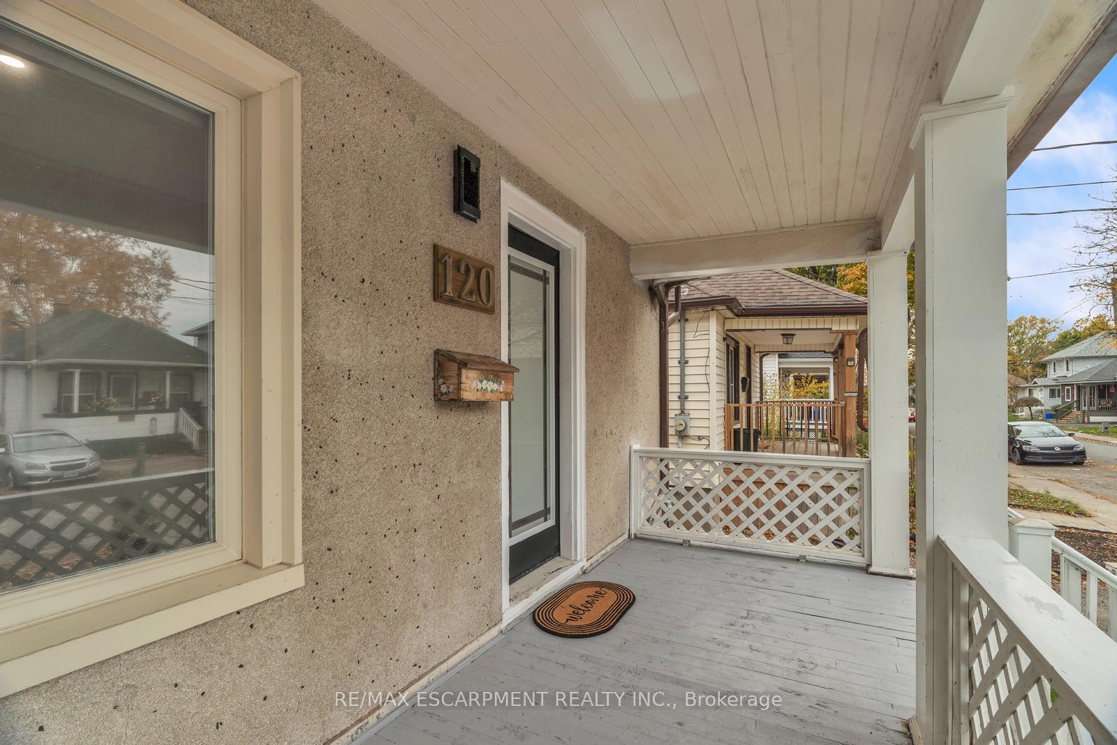 Photo 3 of 120 Vale Avenue, St. Catharines, Downtown — HOMEH