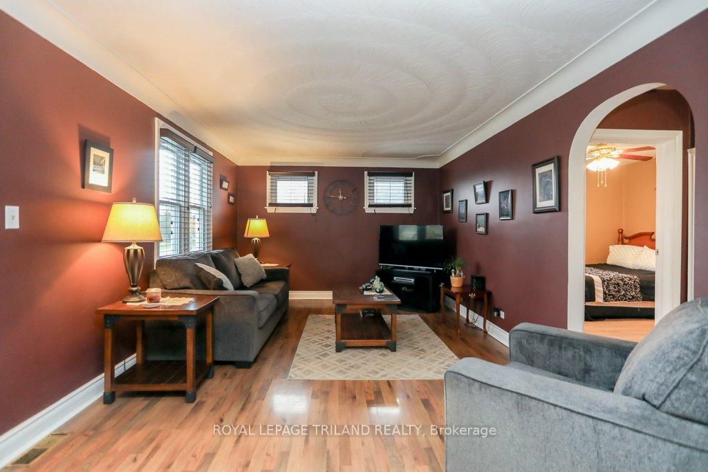 Photo 6 of 152 Hughes Street, St. Thomas — HOMEH