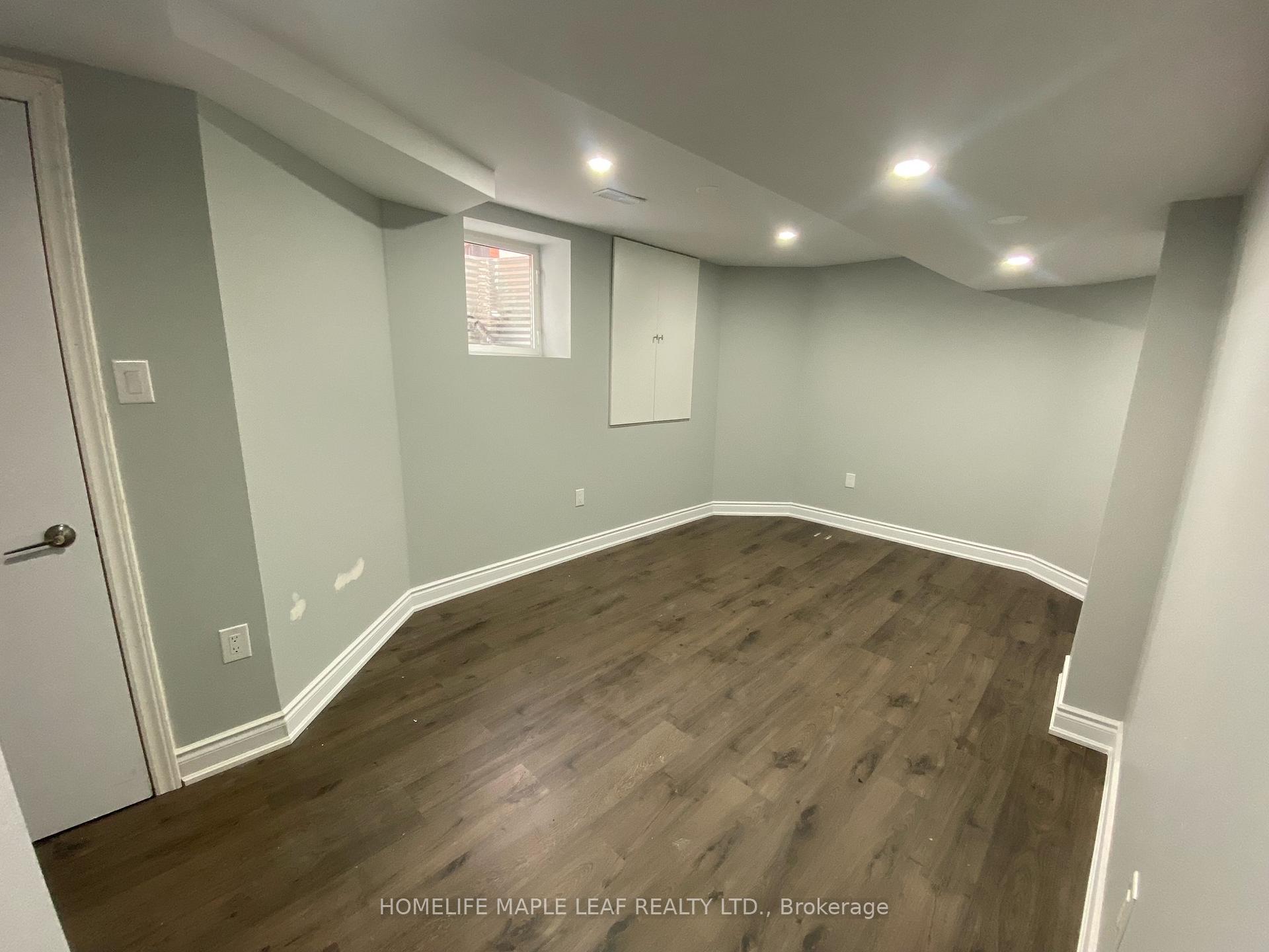 Photo 8 of 129 Rainforest Drive S, Brampton, Sandringham-Wellington — HOMEH