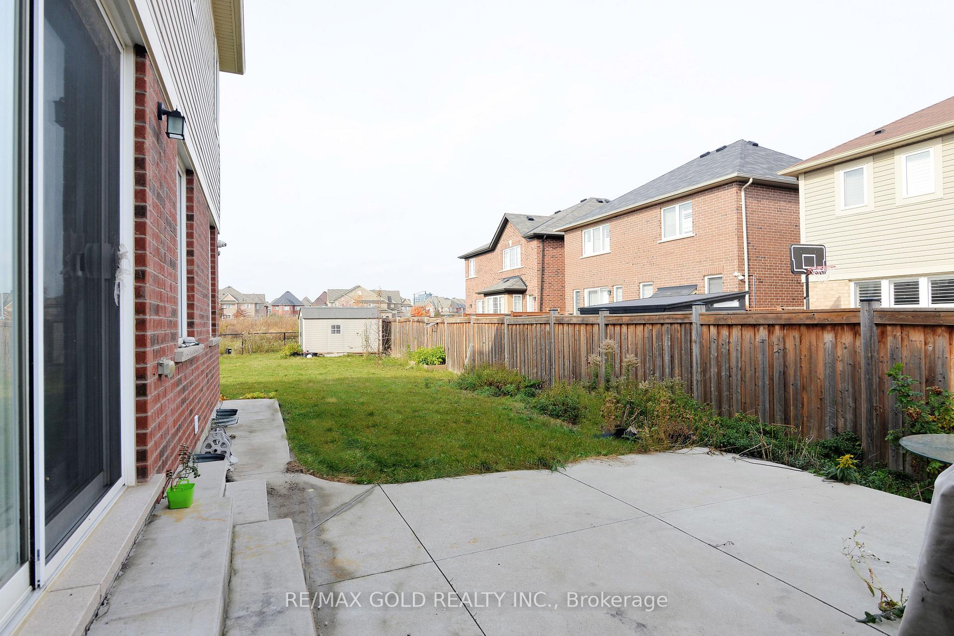 Photo 23 of 25 Aldersgate Drive, Brampton, Northwest Brampton — HOMEH